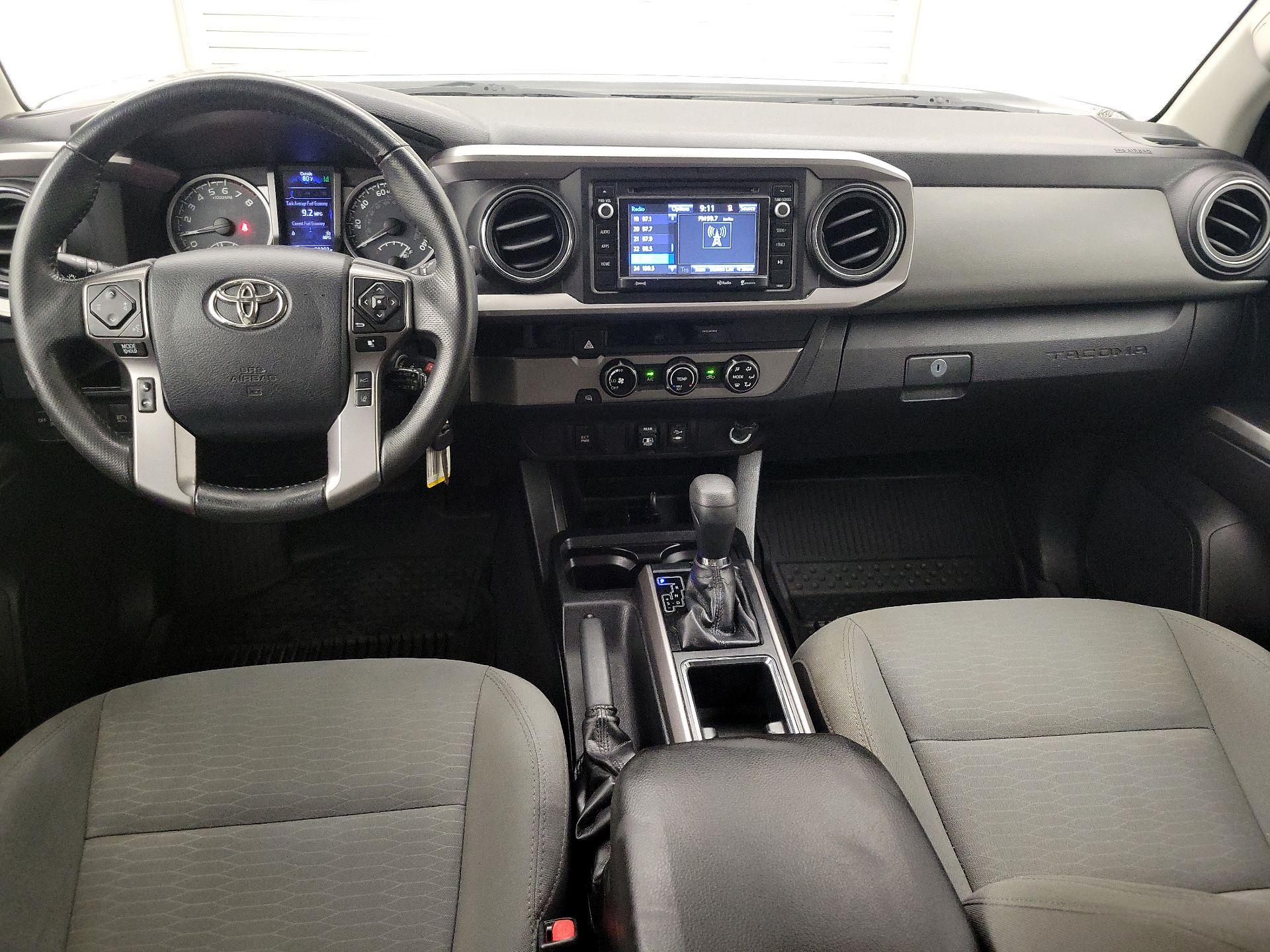 Thumbnail: 2018 Toyota Tacoma - 9