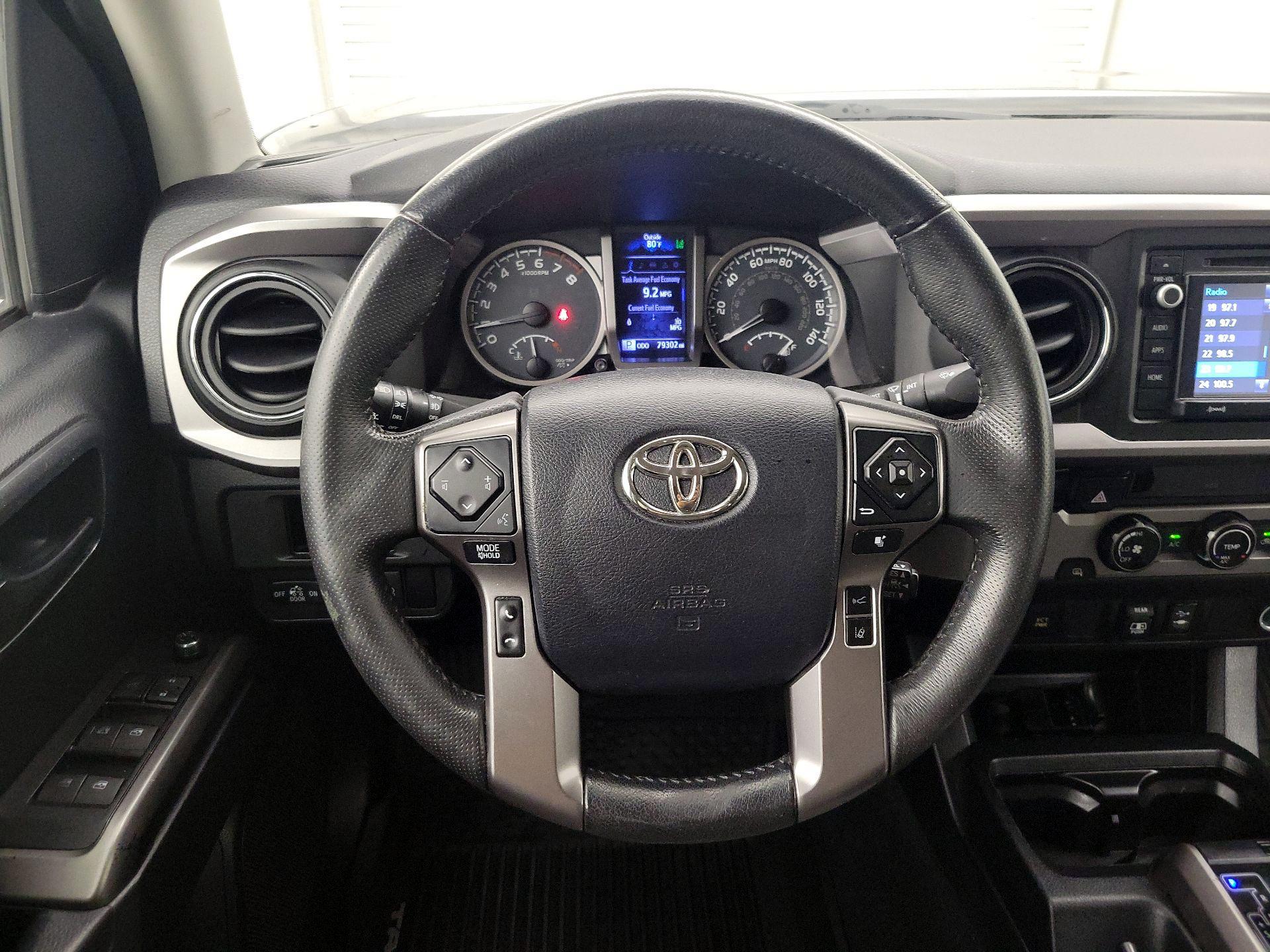 Thumbnail: 2018 Toyota Tacoma - 10