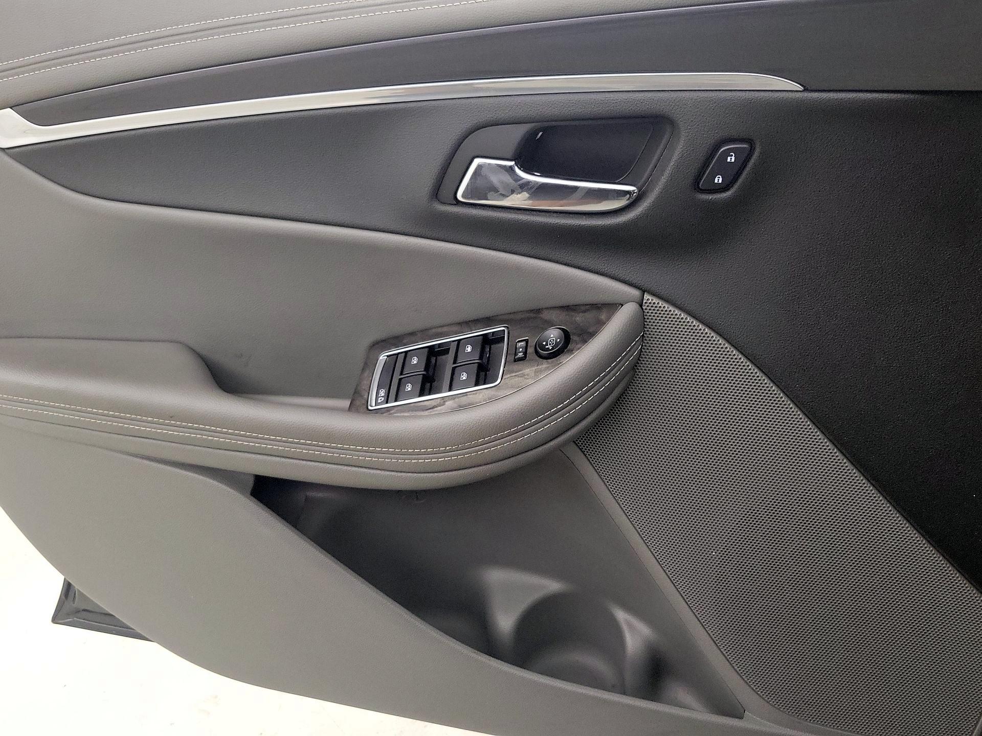 Thumbnail: 2015 Chevrolet Impala - 12