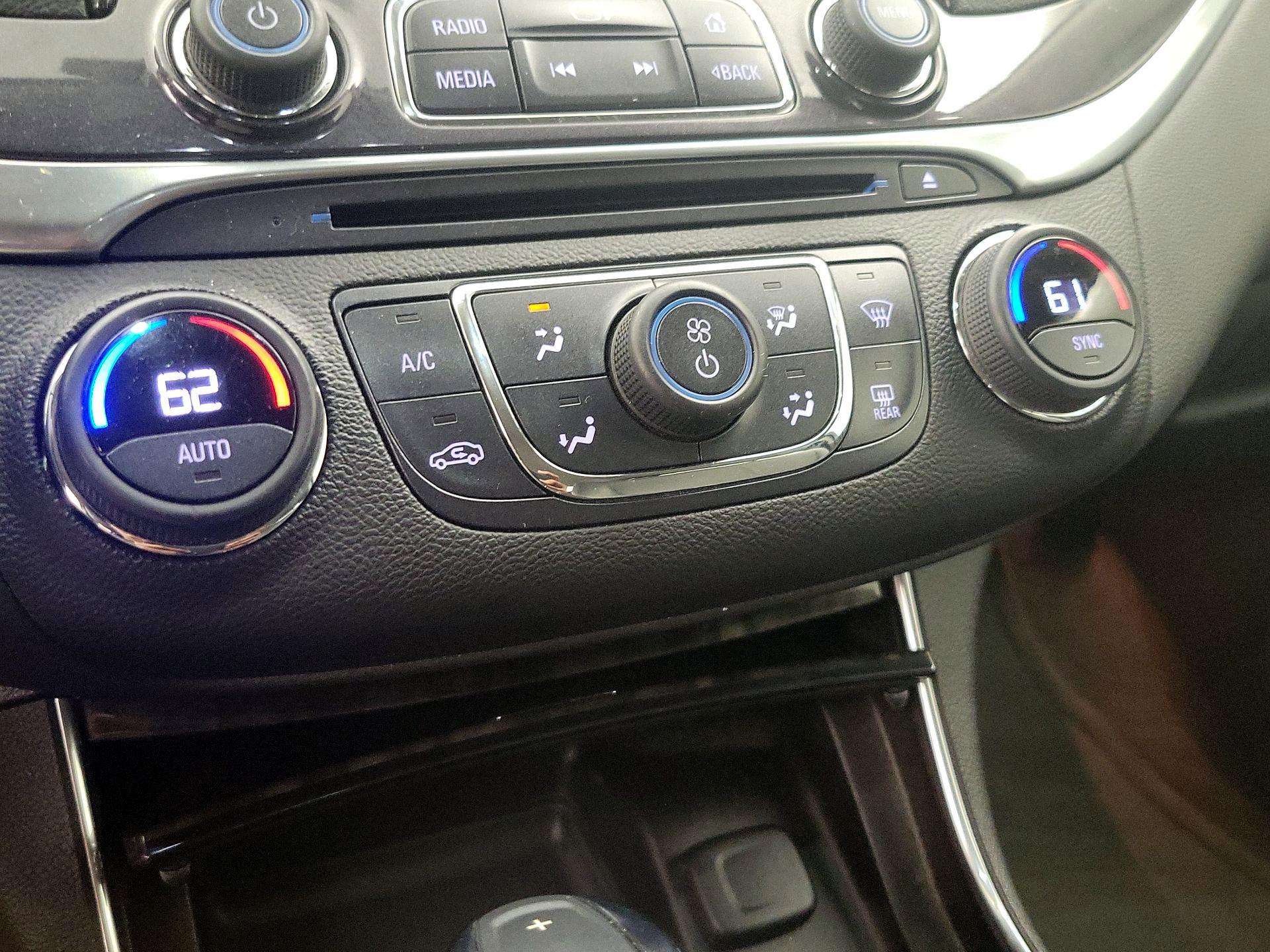 Thumbnail: 2015 Chevrolet Impala - 15