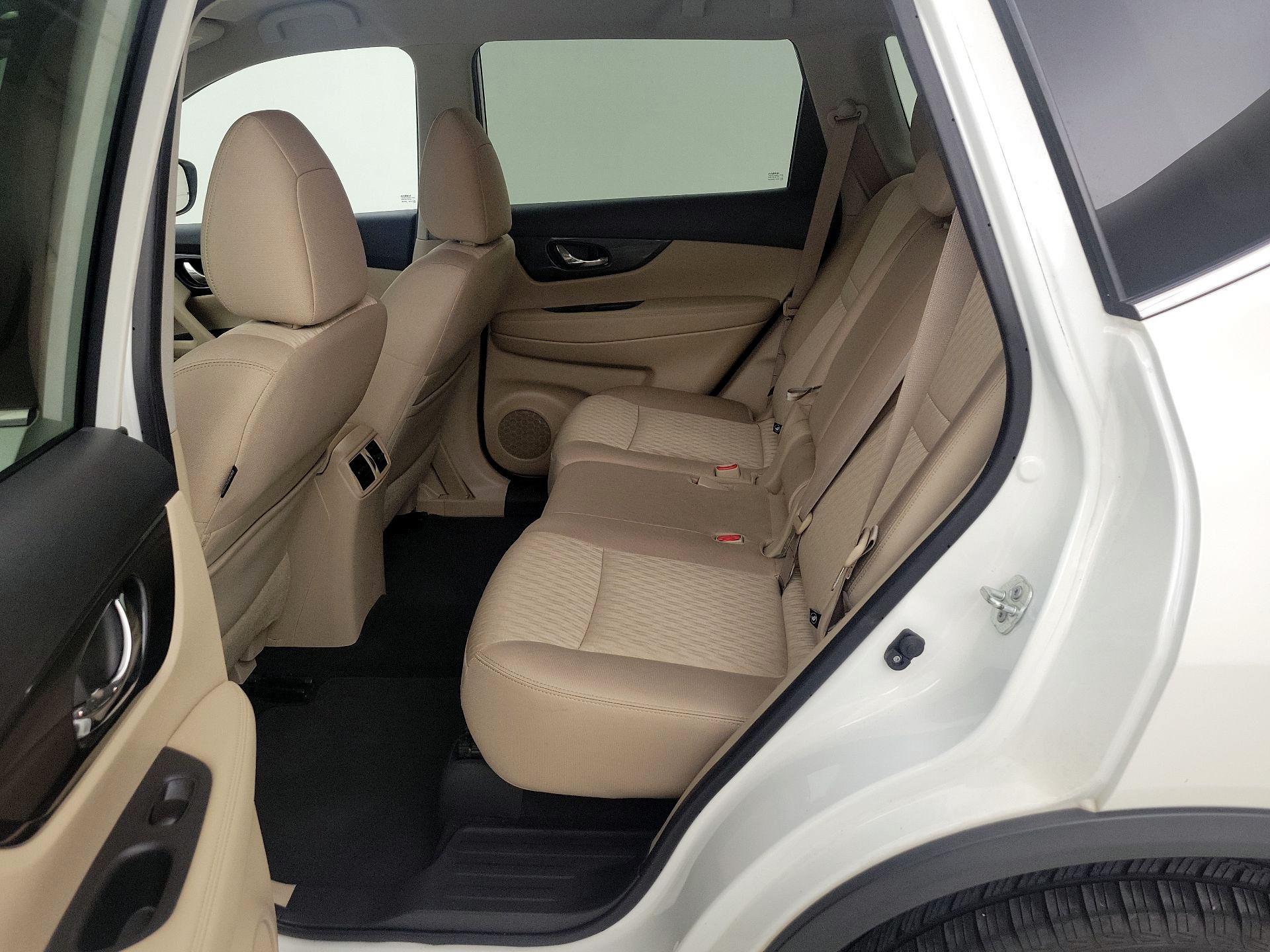 Thumbnail: 2018 Nissan Rogue - 20