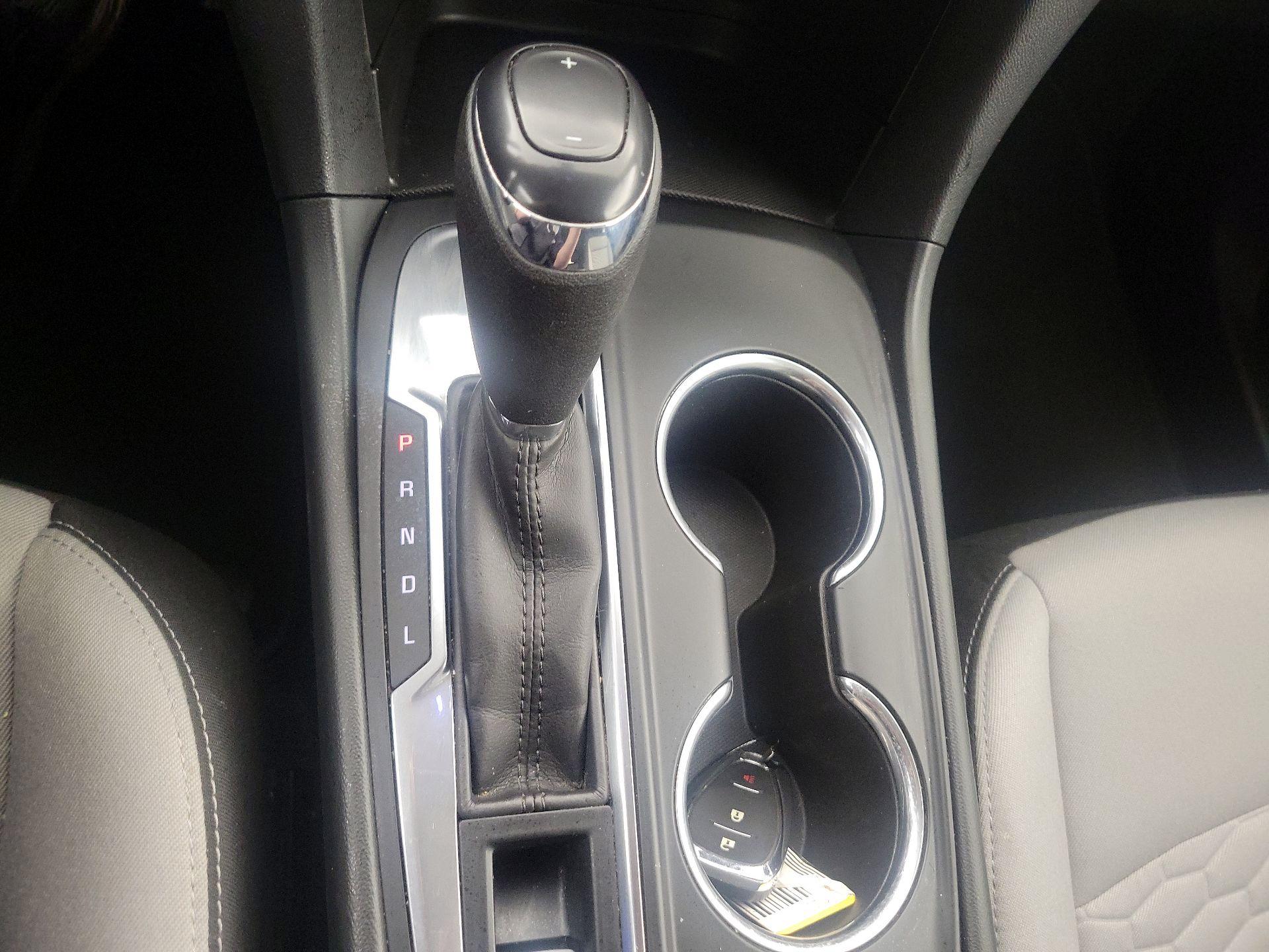 Thumbnail: 2019 Chevrolet Equinox - 17