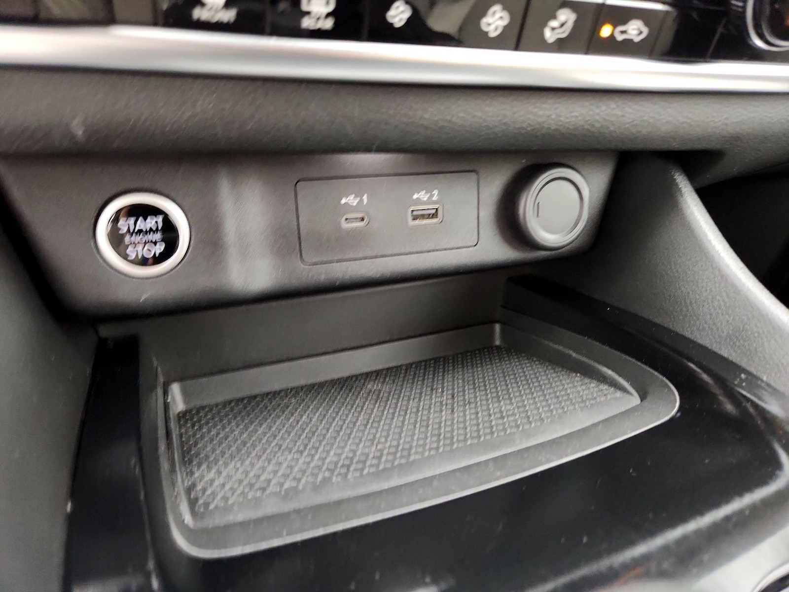 2021 Nissan Rogue SV - Photo 19
