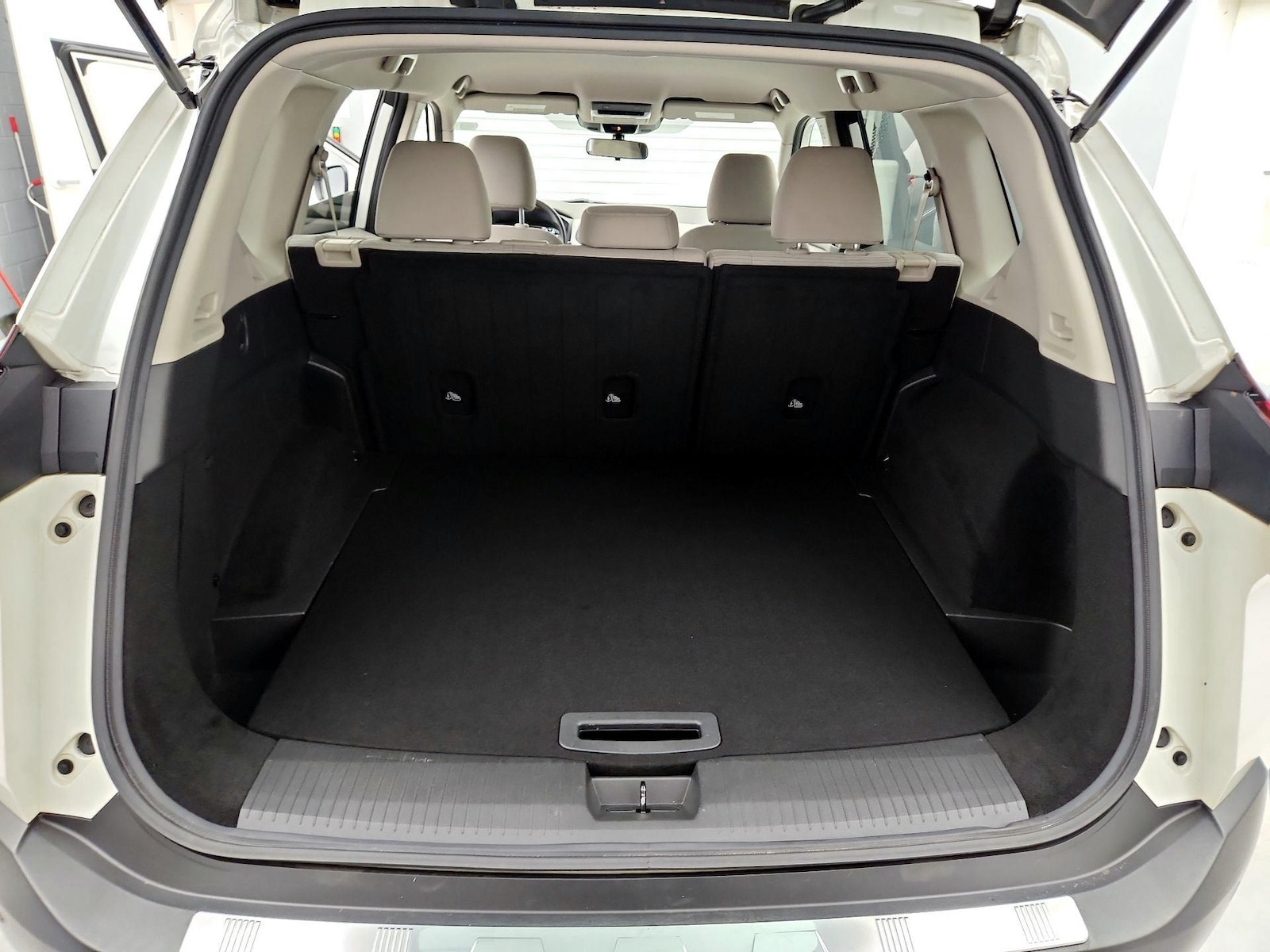 2021 Nissan Rogue SV - Photo 21
