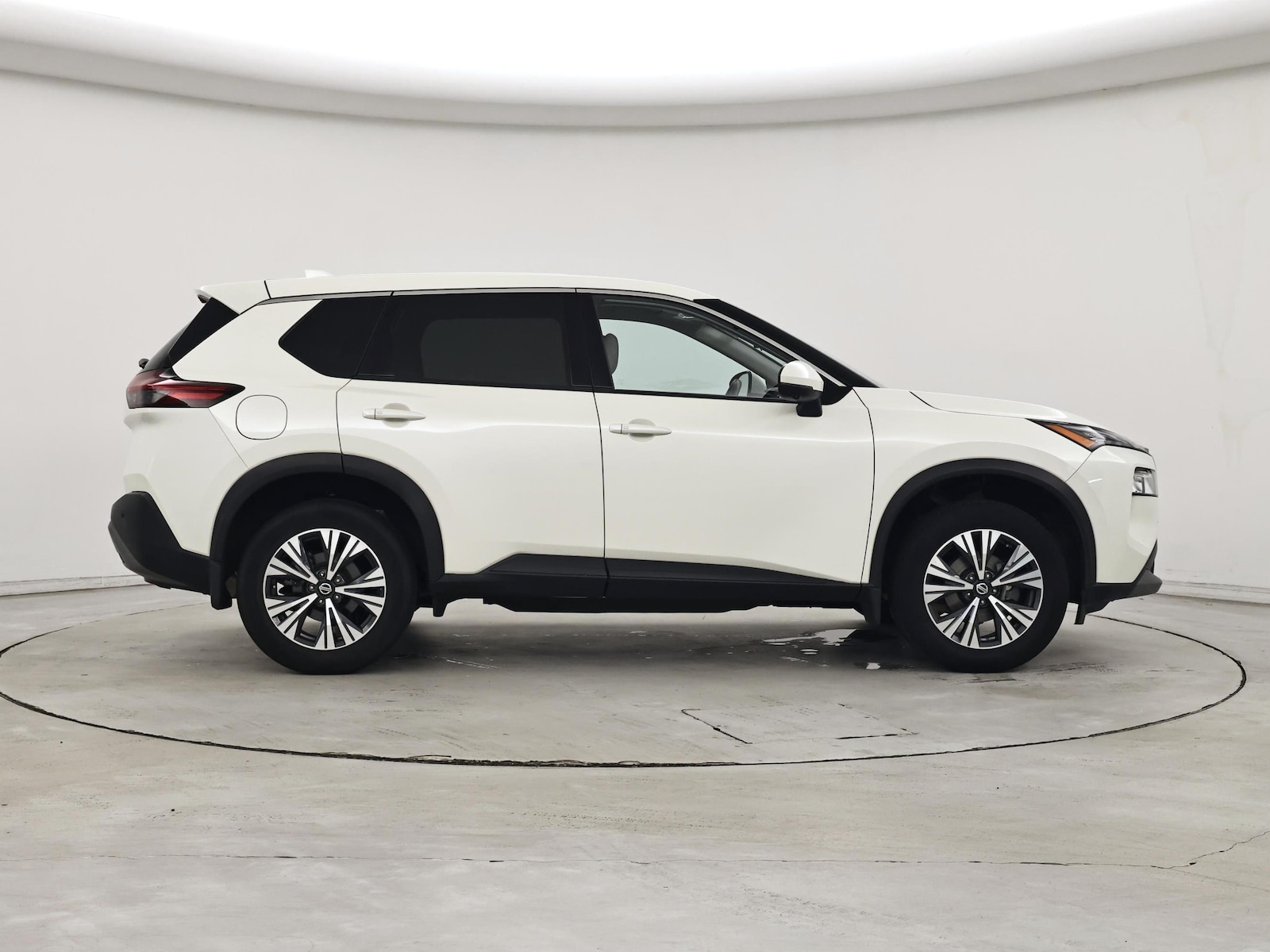 2021 Nissan Rogue SV - Photo 8