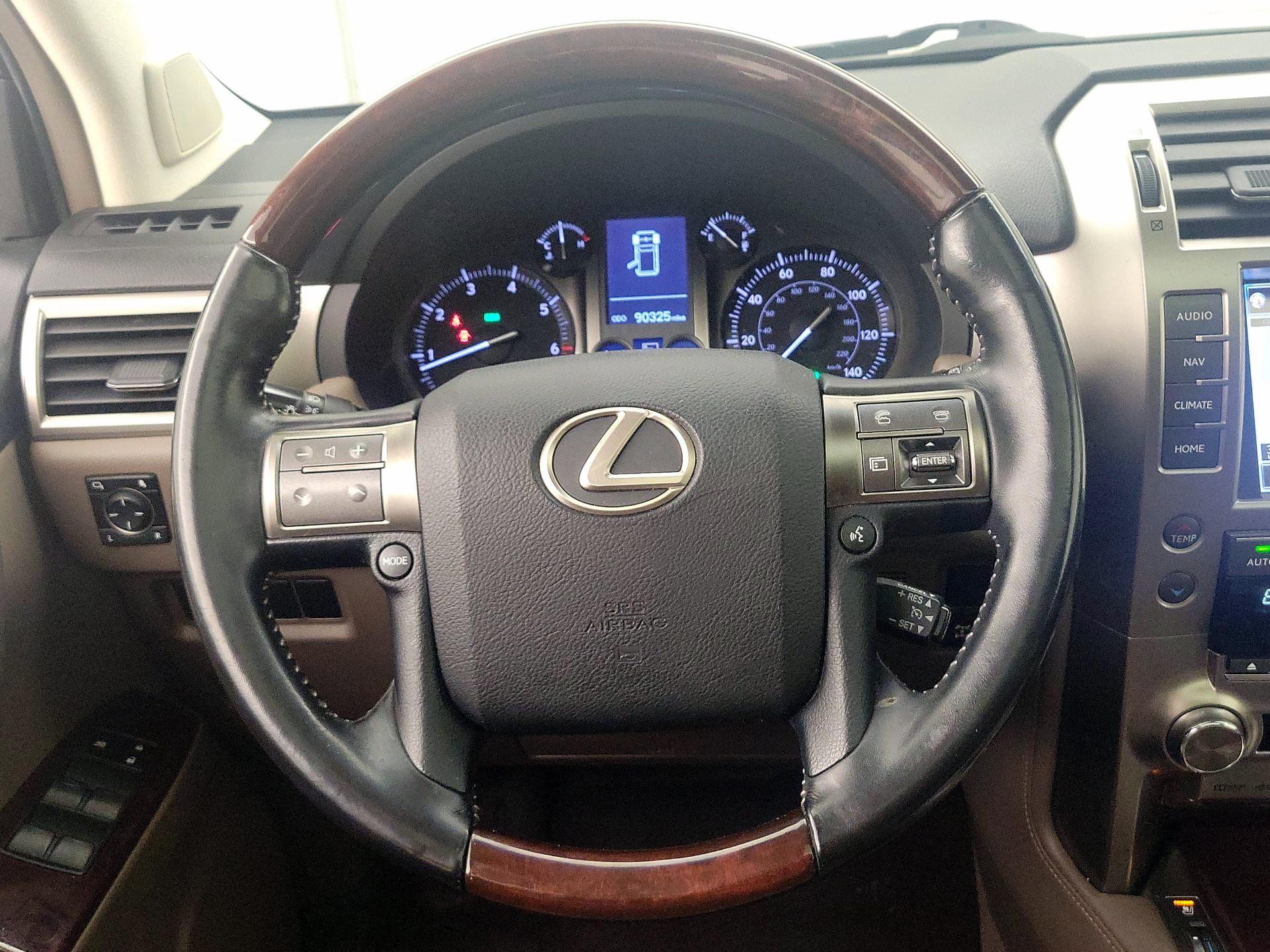 Thumbnail: 2018 Lexus GX - 10