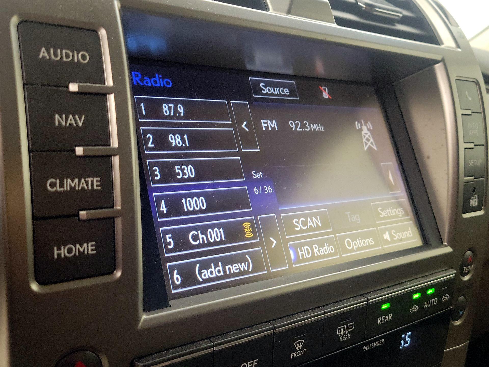 Thumbnail: 2018 Lexus GX - 16