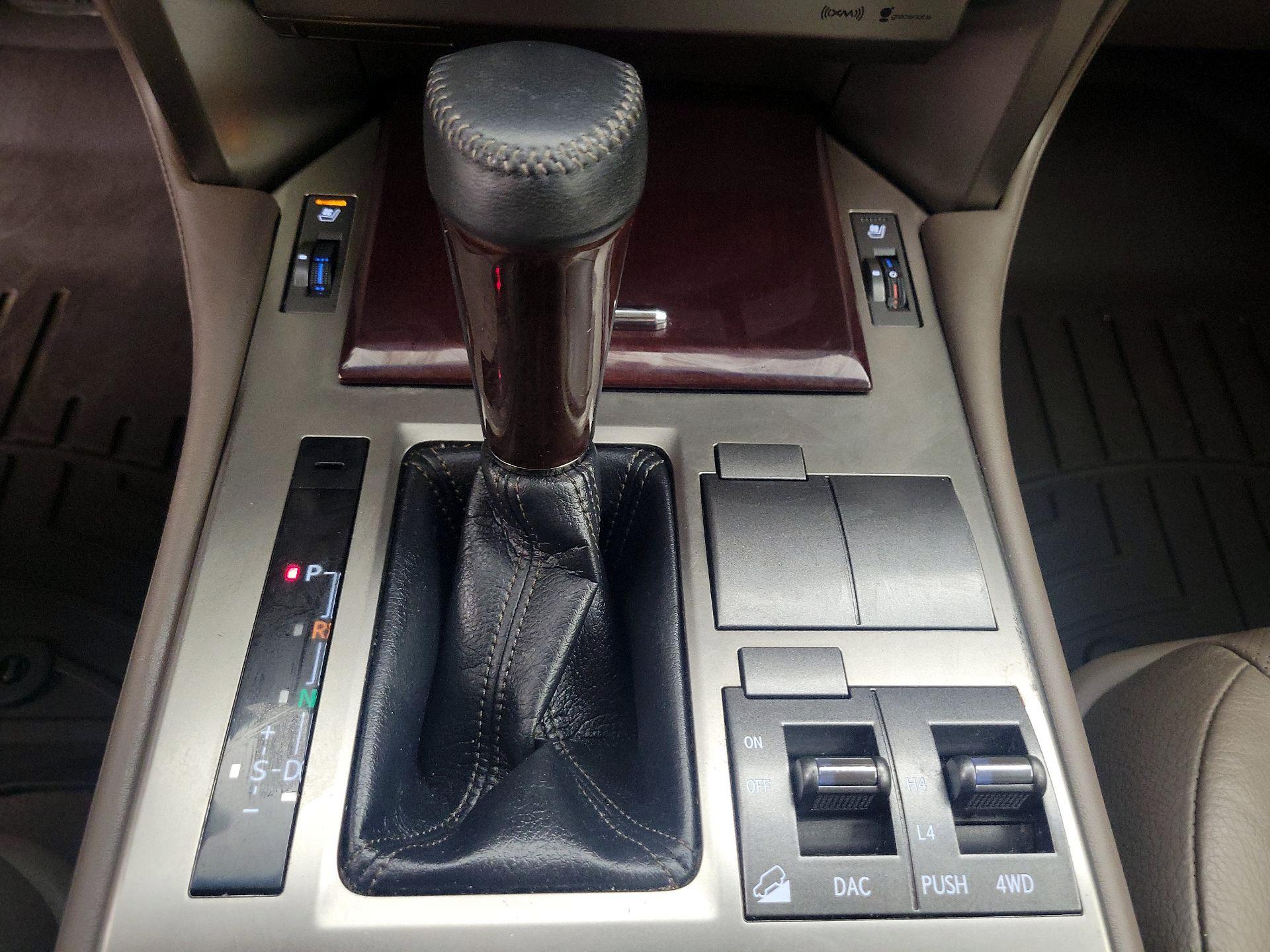 Thumbnail: 2018 Lexus GX - 18