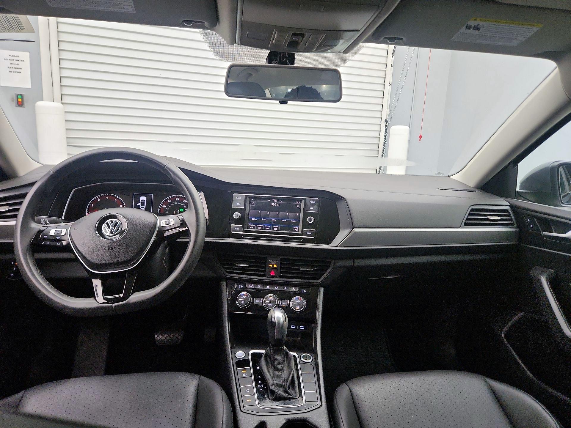 Thumbnail: 2020 Volkswagen Jetta - 9