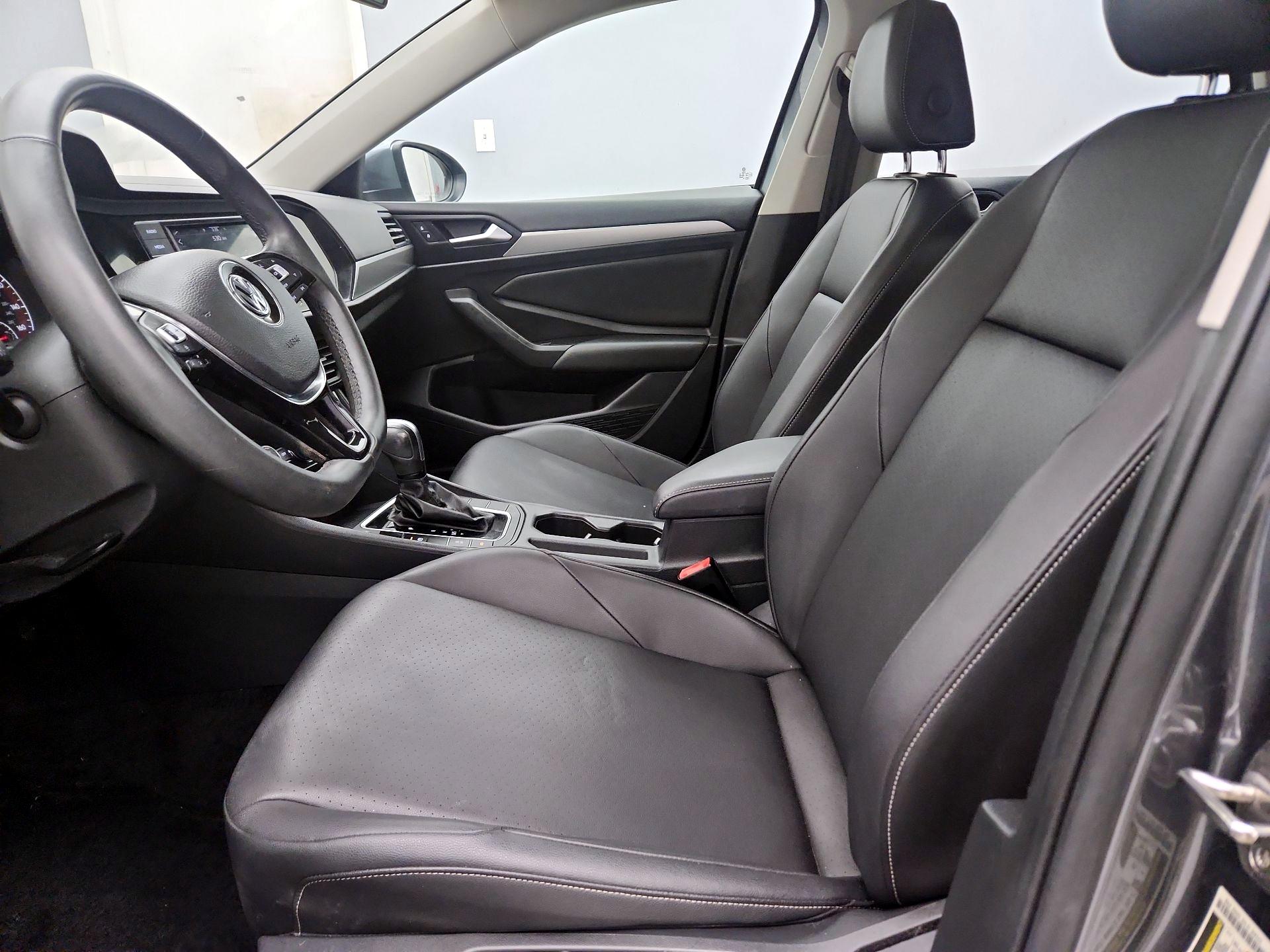 Thumbnail: 2020 Volkswagen Jetta - 11