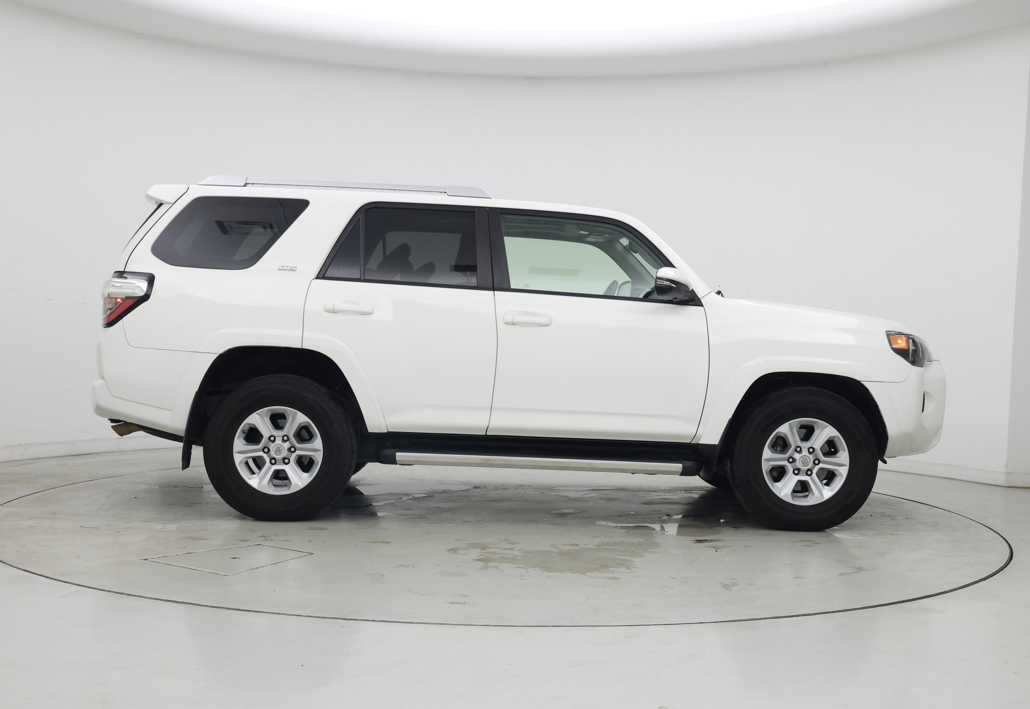 Thumbnail: 2018 Toyota 4Runner - 7