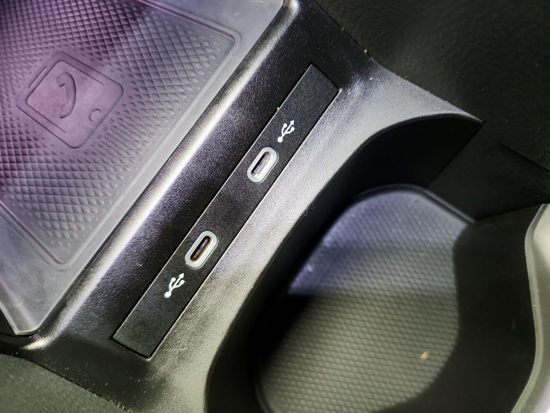 Thumbnail: 2021 Volkswagen ID.4 - 19