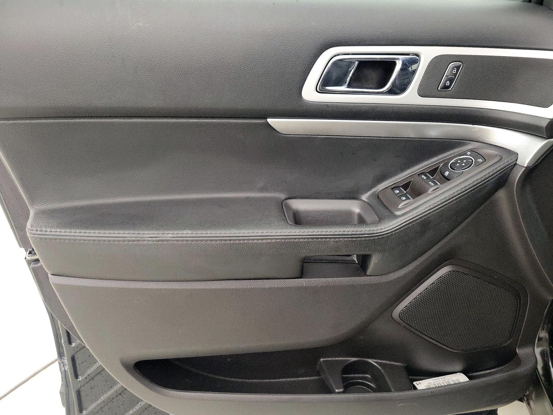 Thumbnail: 2014 Ford Explorer - 12
