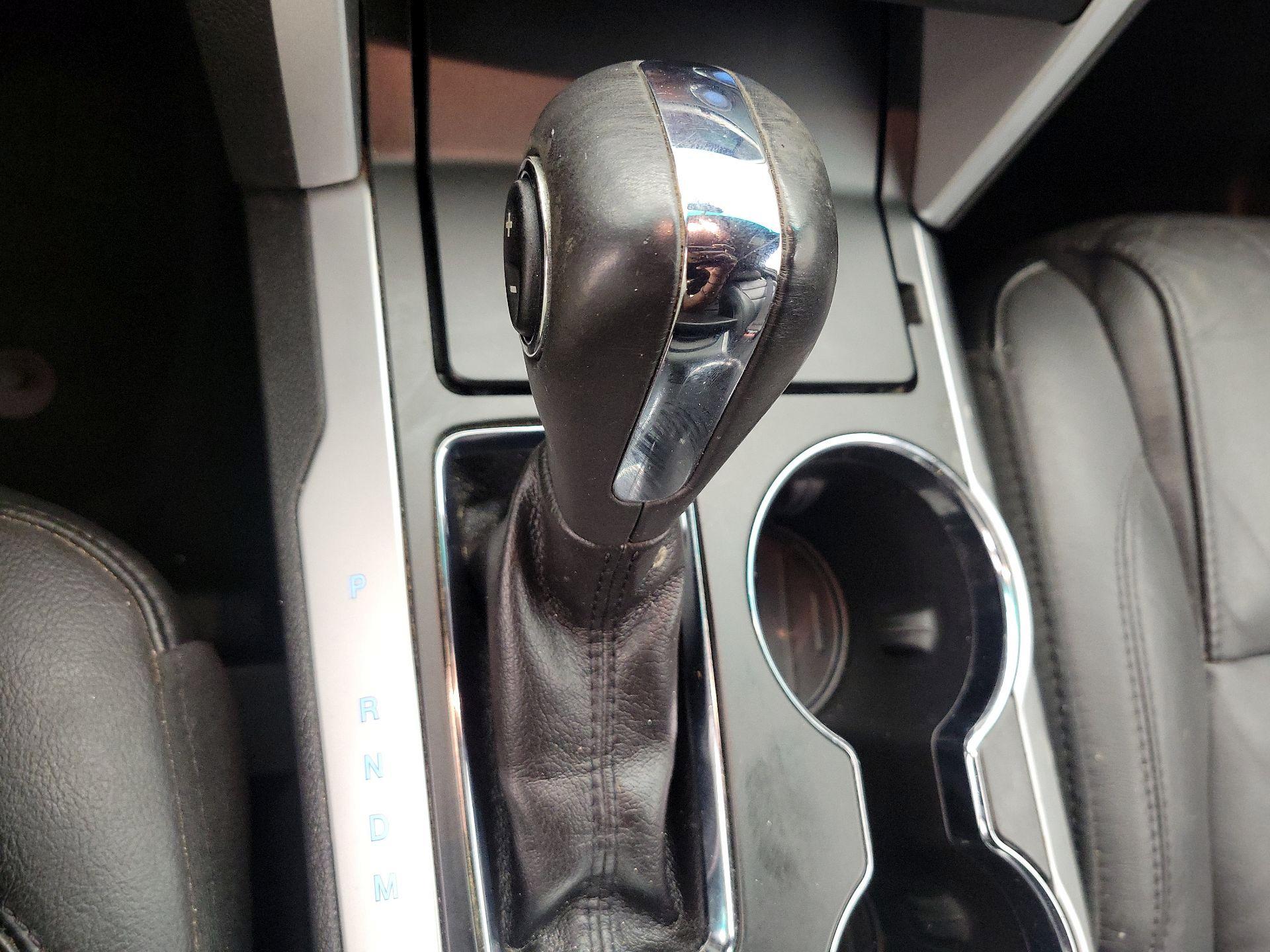 Thumbnail: 2014 Ford Explorer - 18