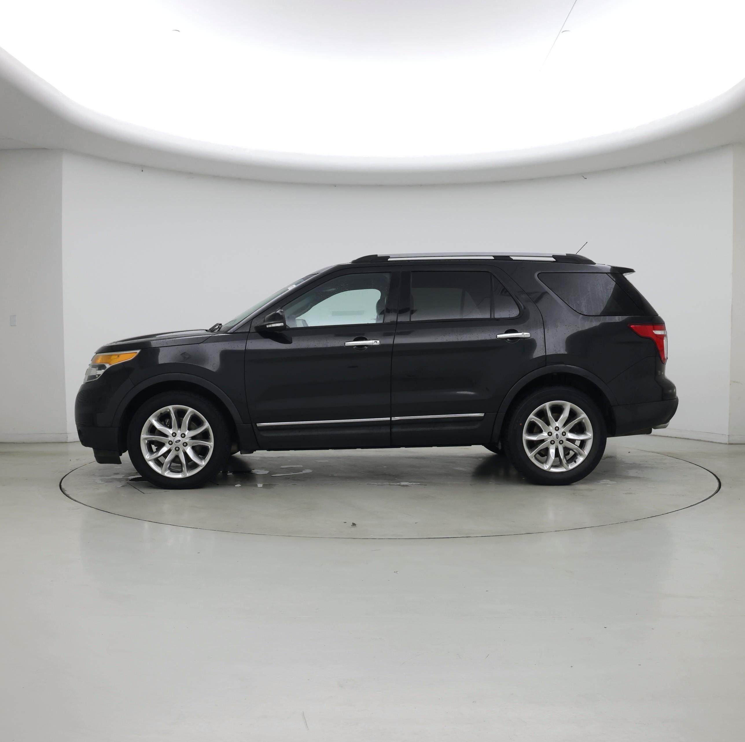 Thumbnail: 2014 Ford Explorer - 3