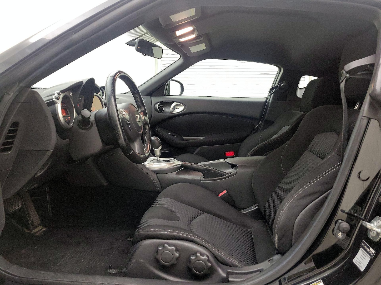 2016 Nissan 370Z Coupe Base - Photo 12