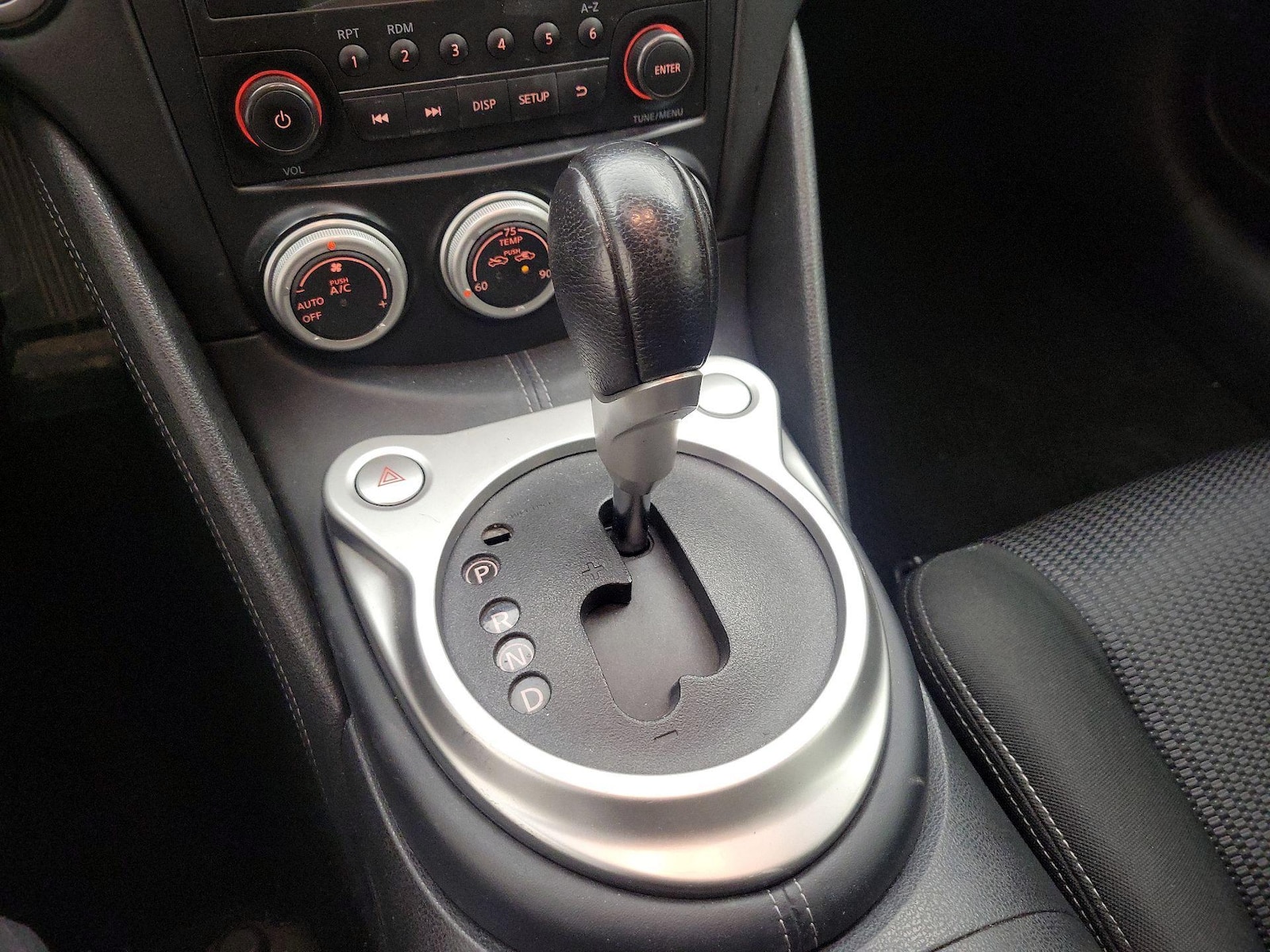 2016 Nissan 370Z Coupe Base - Photo 18