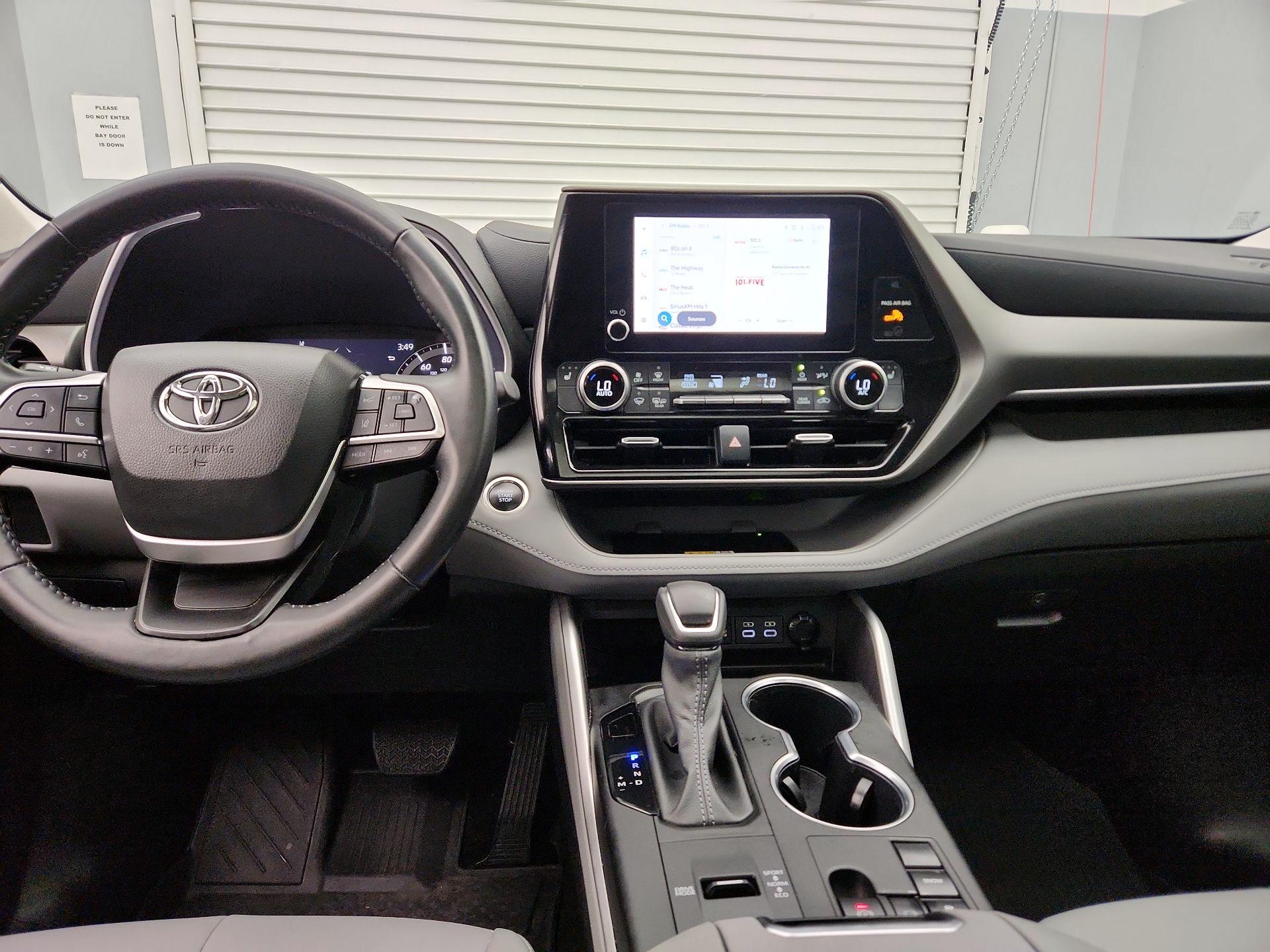 Thumbnail: 2024 Toyota Highlander - 9