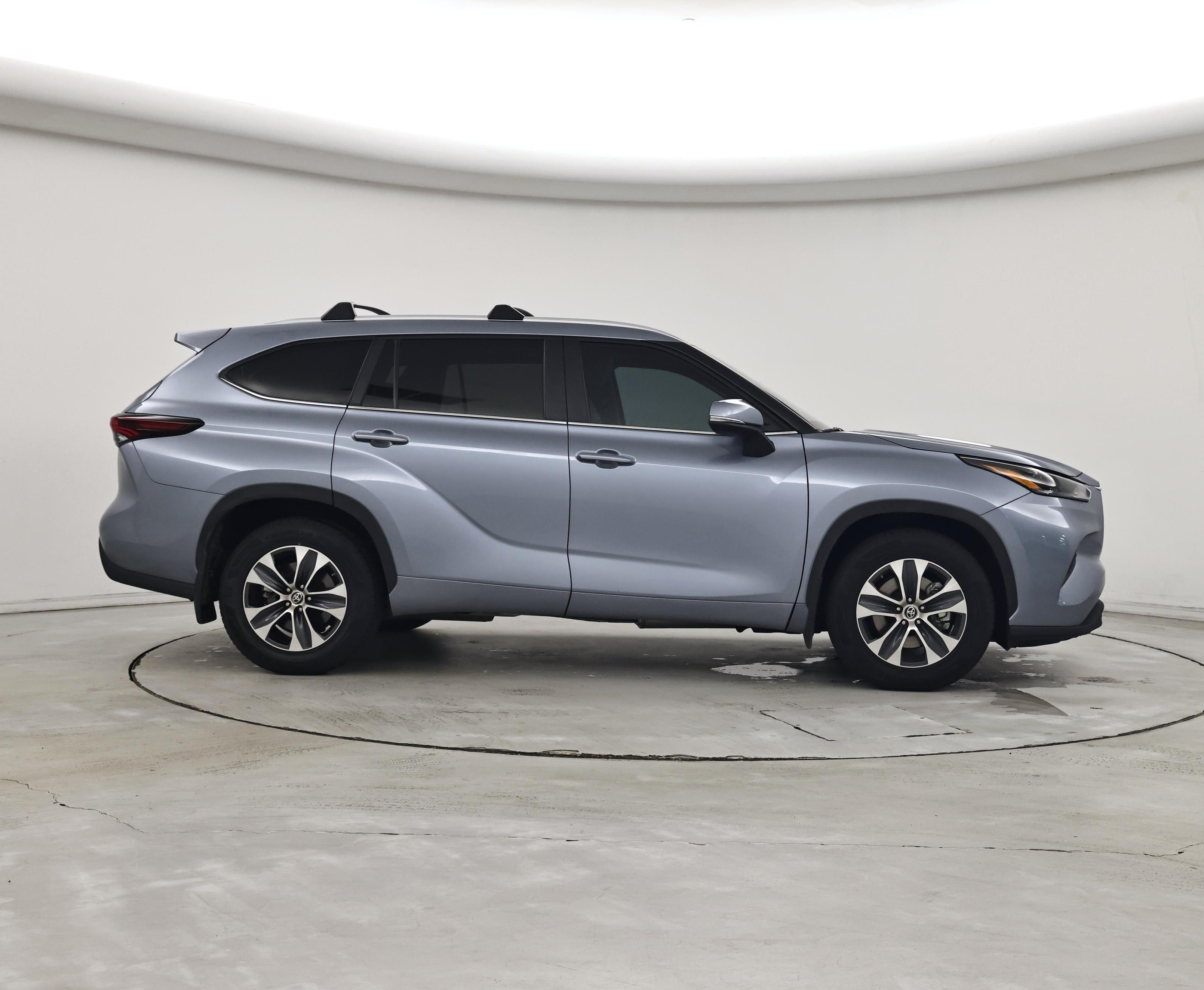 Thumbnail: 2024 Toyota Highlander - 7