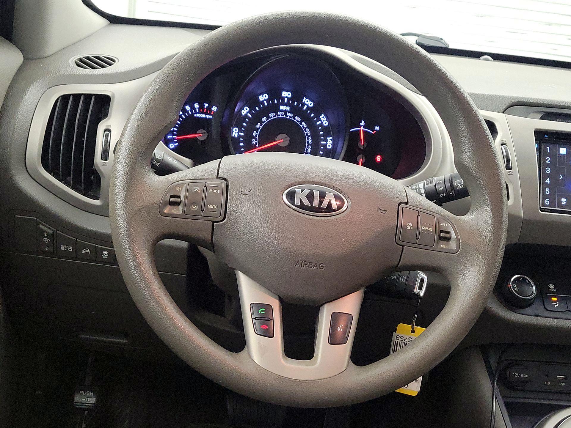 Thumbnail: 2016 Kia Sportage - 10