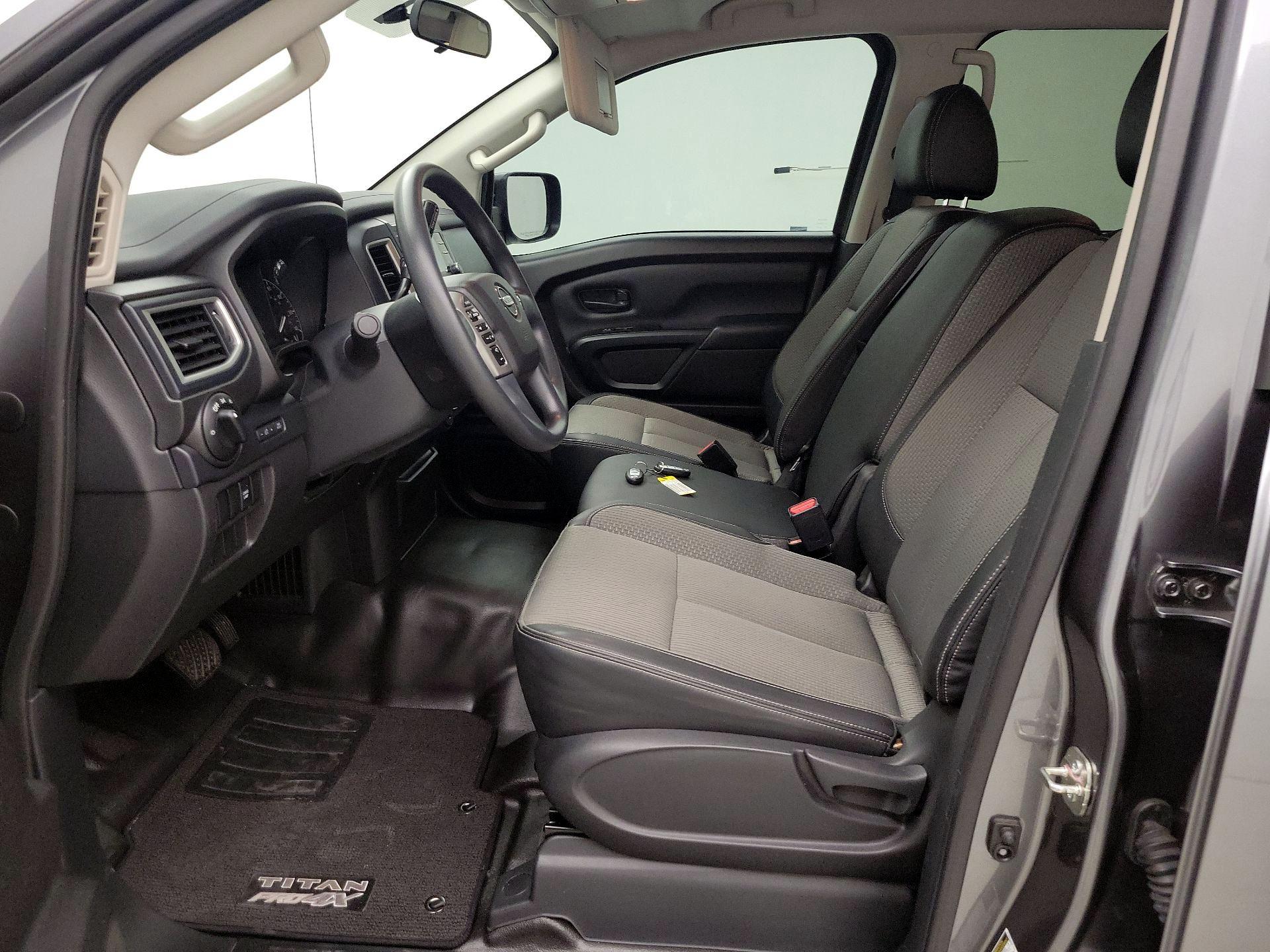 Thumbnail: 2018 Nissan Titan - 11