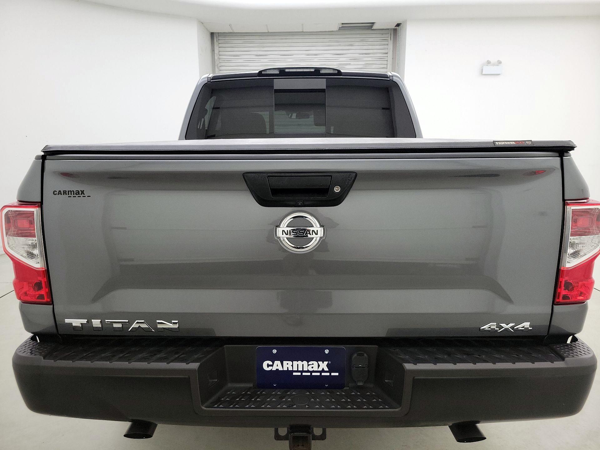 Thumbnail: 2018 Nissan Titan - 20