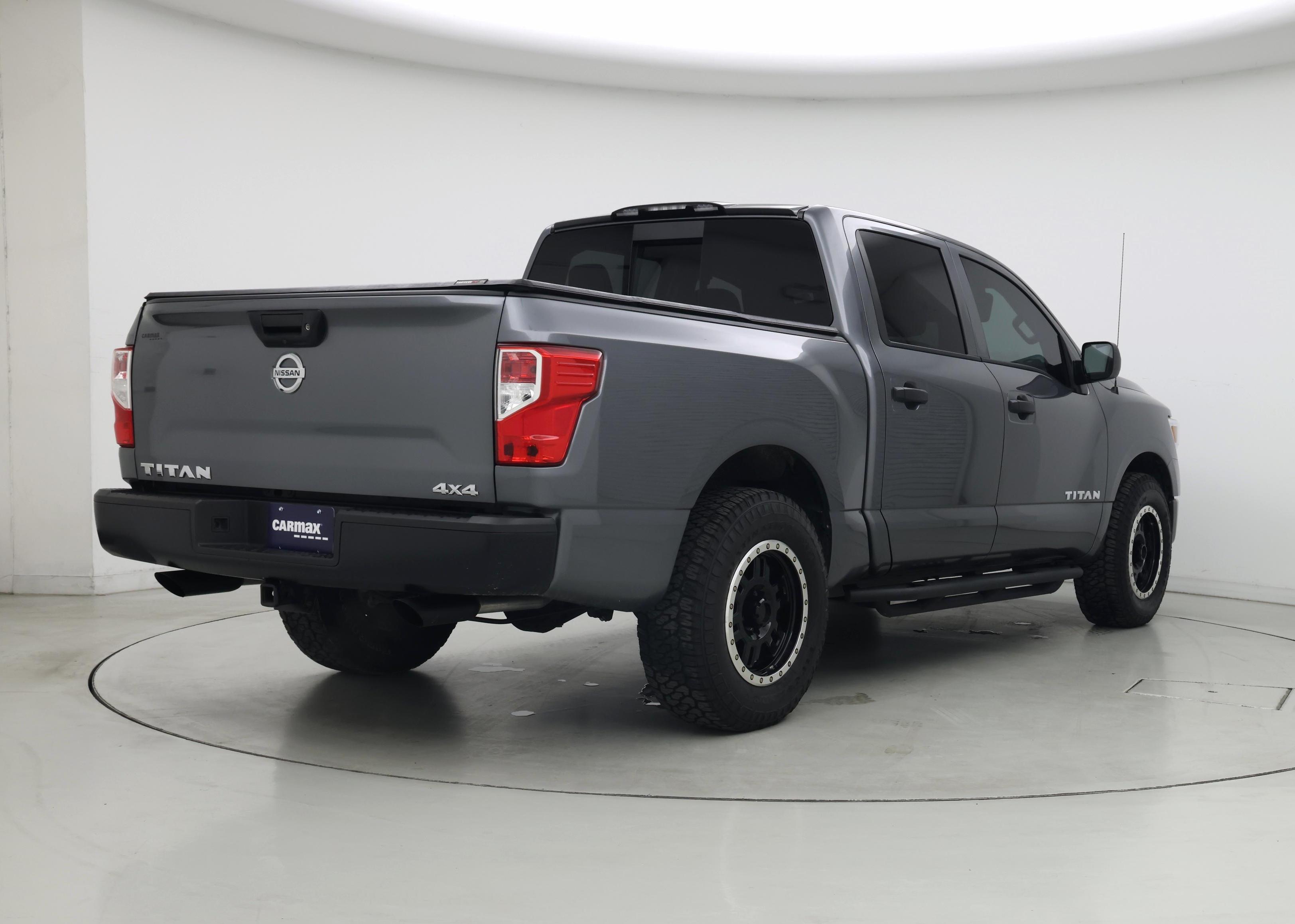 Thumbnail: 2018 Nissan Titan - 8
