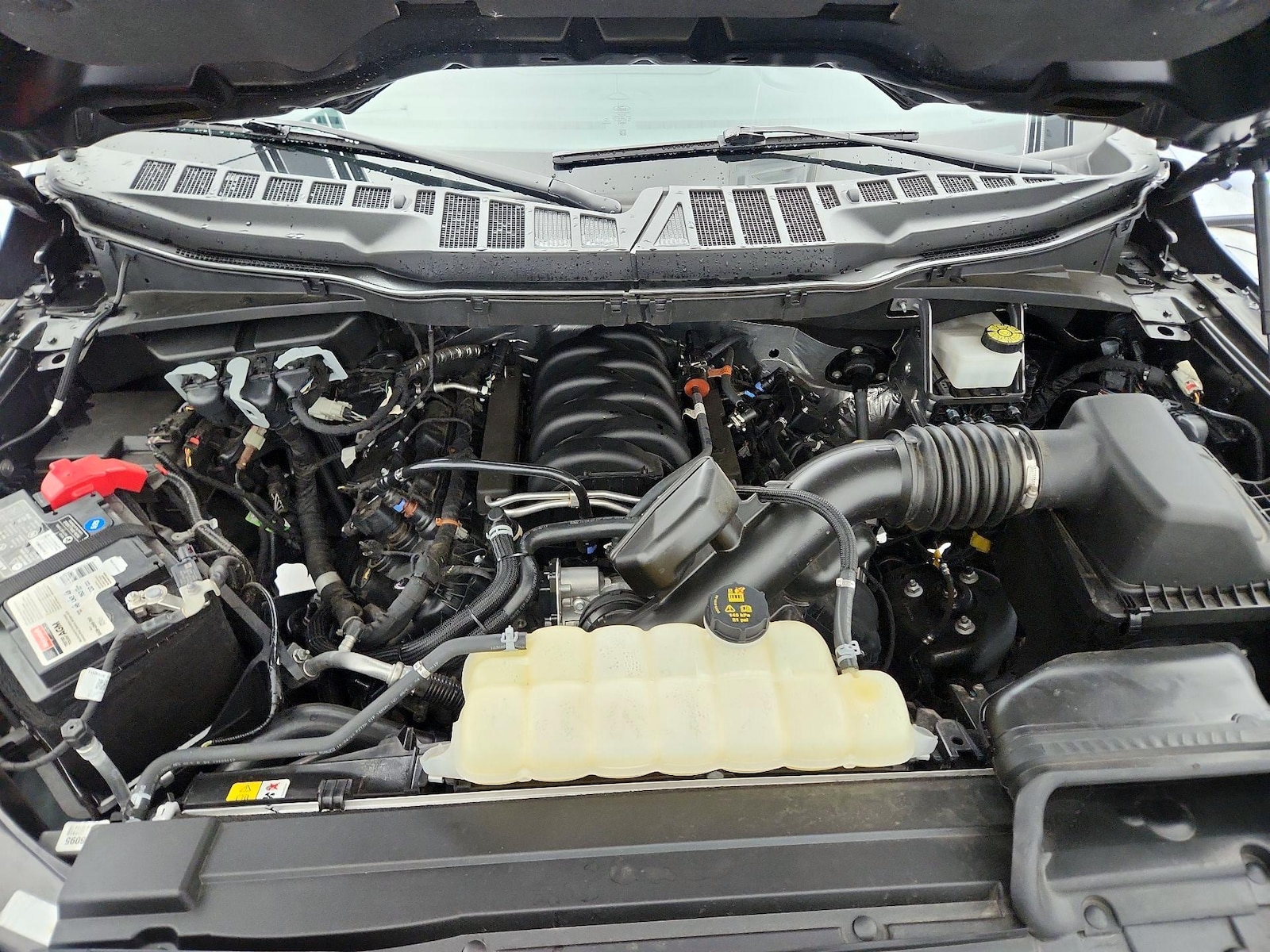 2023 Ford F-150 XLT - Photo 23