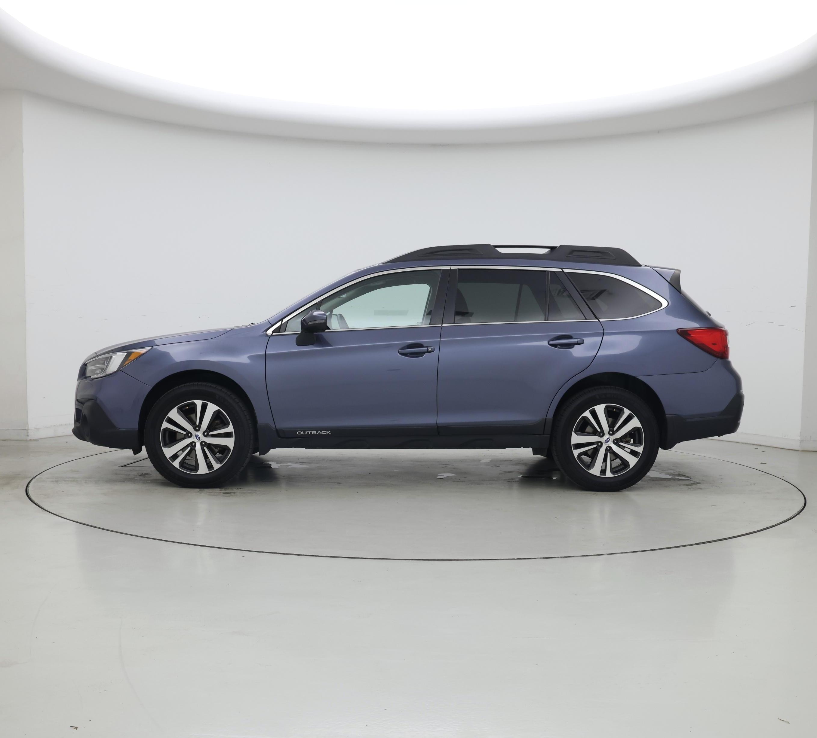 Thumbnail: 2018 Subaru Outback - 3