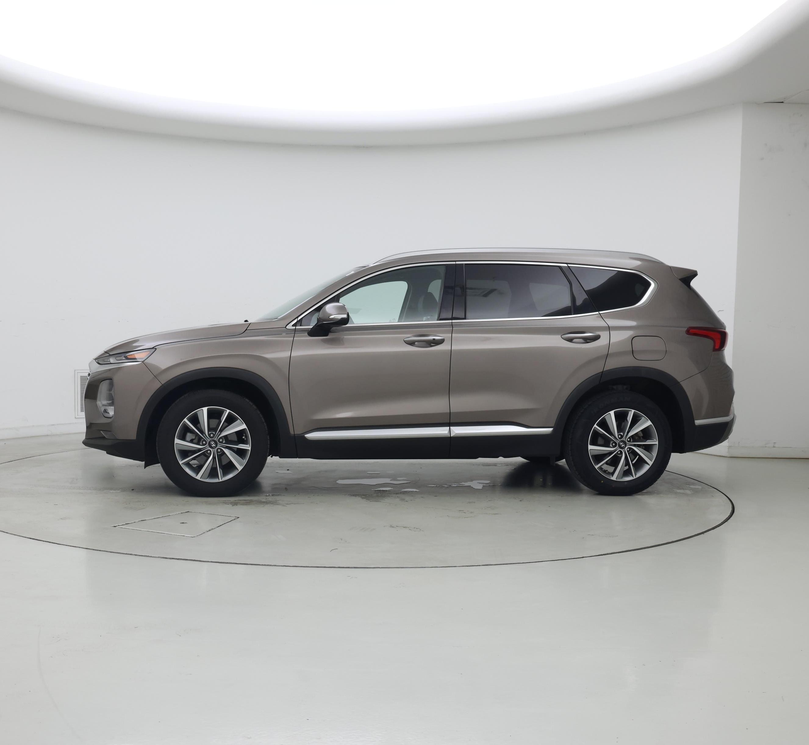Thumbnail: 2019 Hyundai Santa Fe - 3