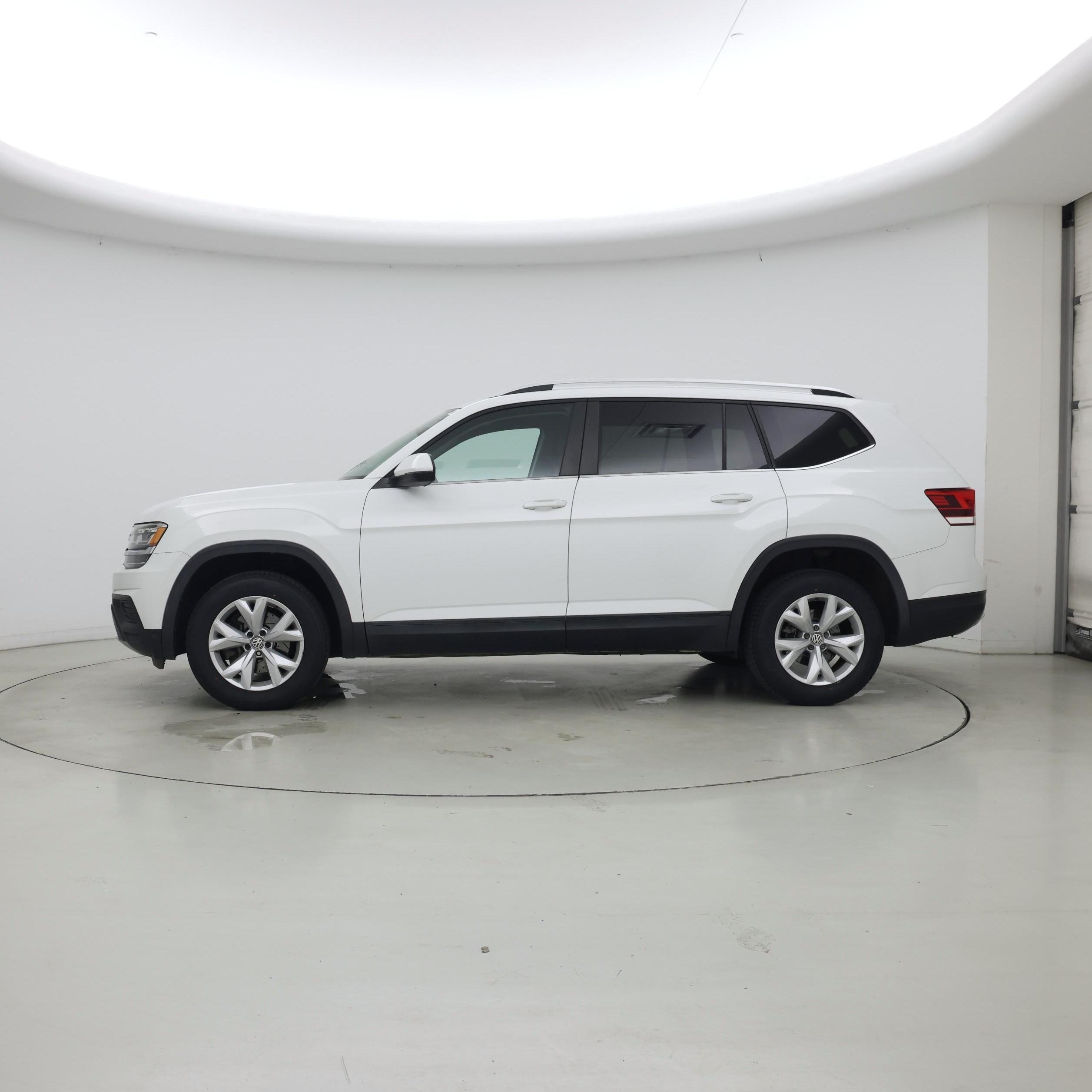 Thumbnail: 2018 Volkswagen Atlas - 3