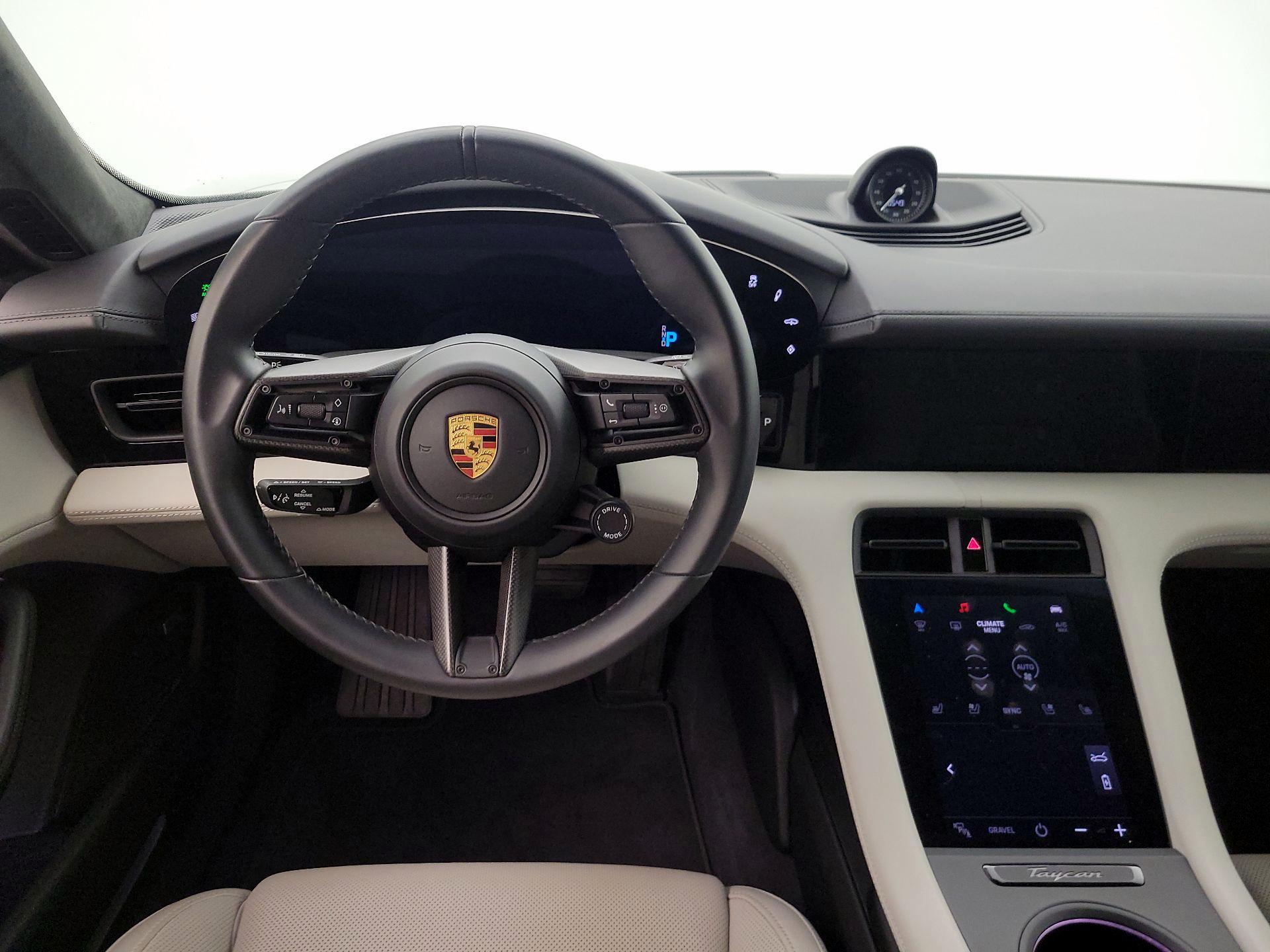Thumbnail: 2022 Porsche Taycan - 10