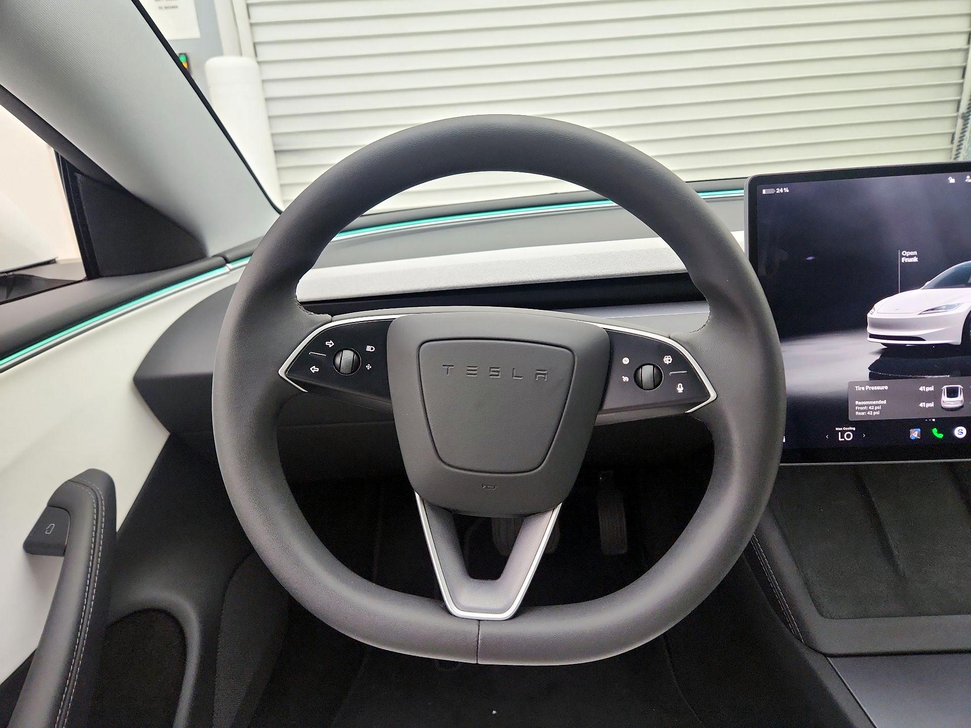 Thumbnail: 2025 Tesla Model 3 - 10