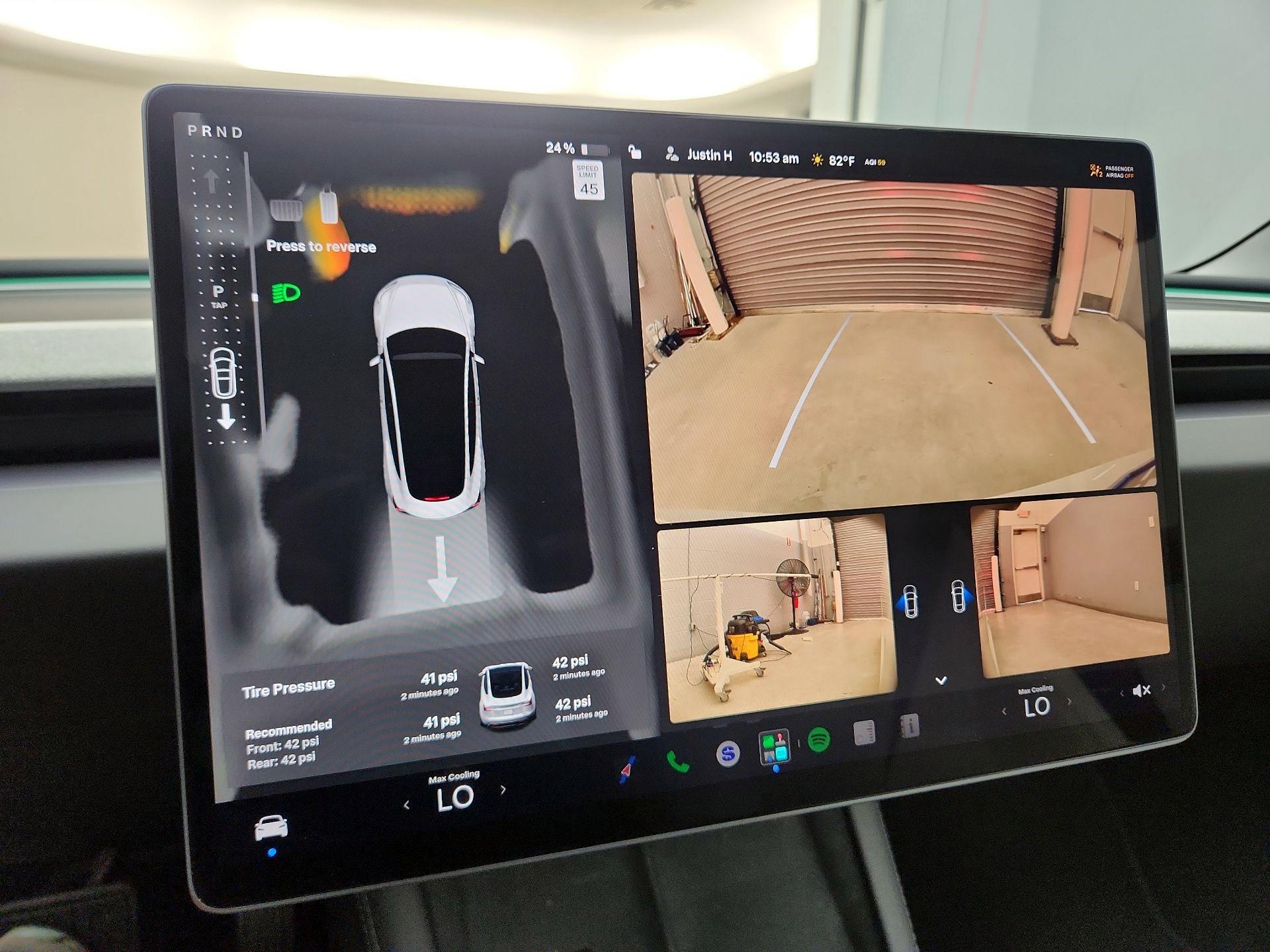 Thumbnail: 2025 Tesla Model 3 - 14