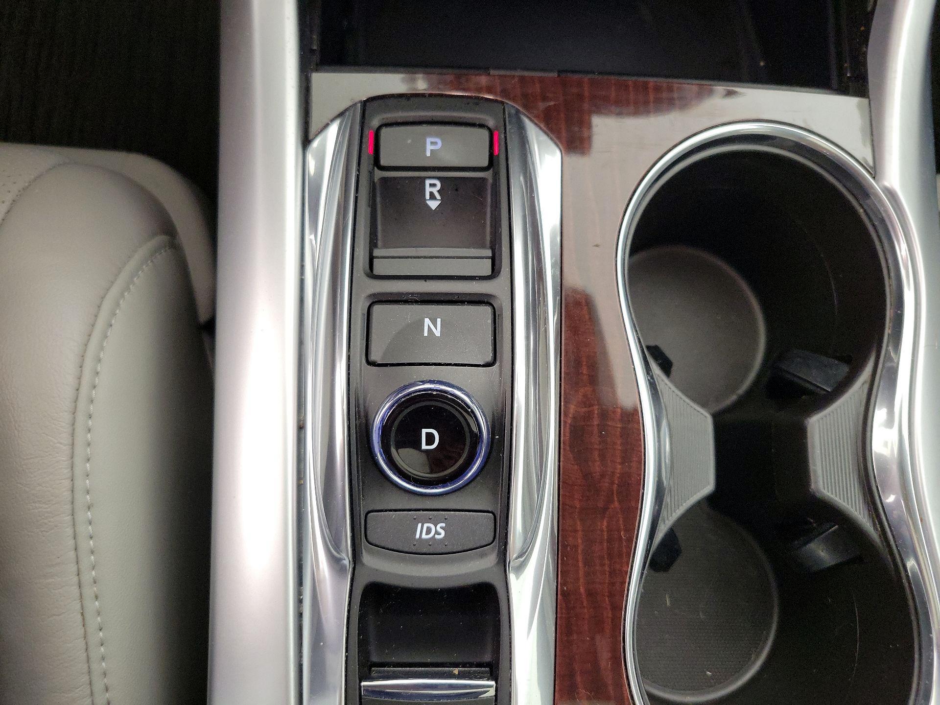 Thumbnail: 2015 Acura TLX - 18