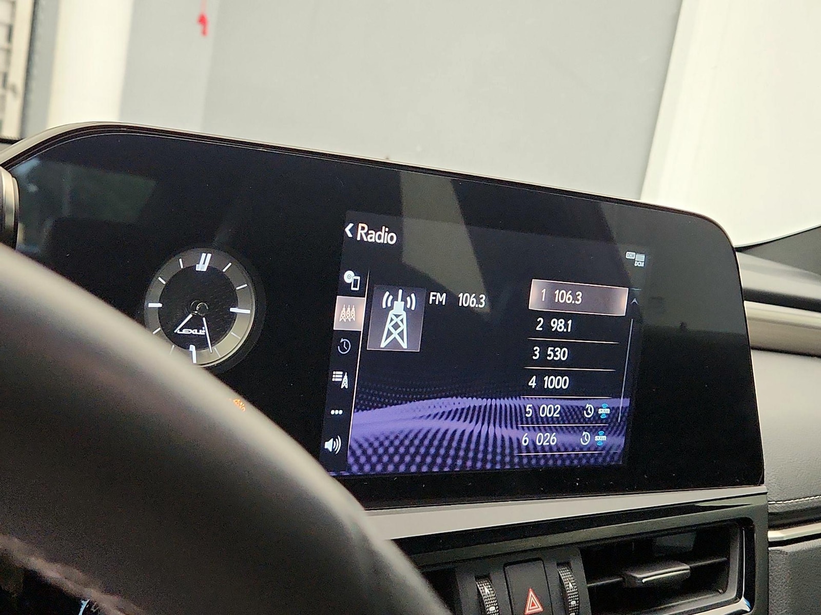 2022 Lexus ES F SPORT - Photo 15