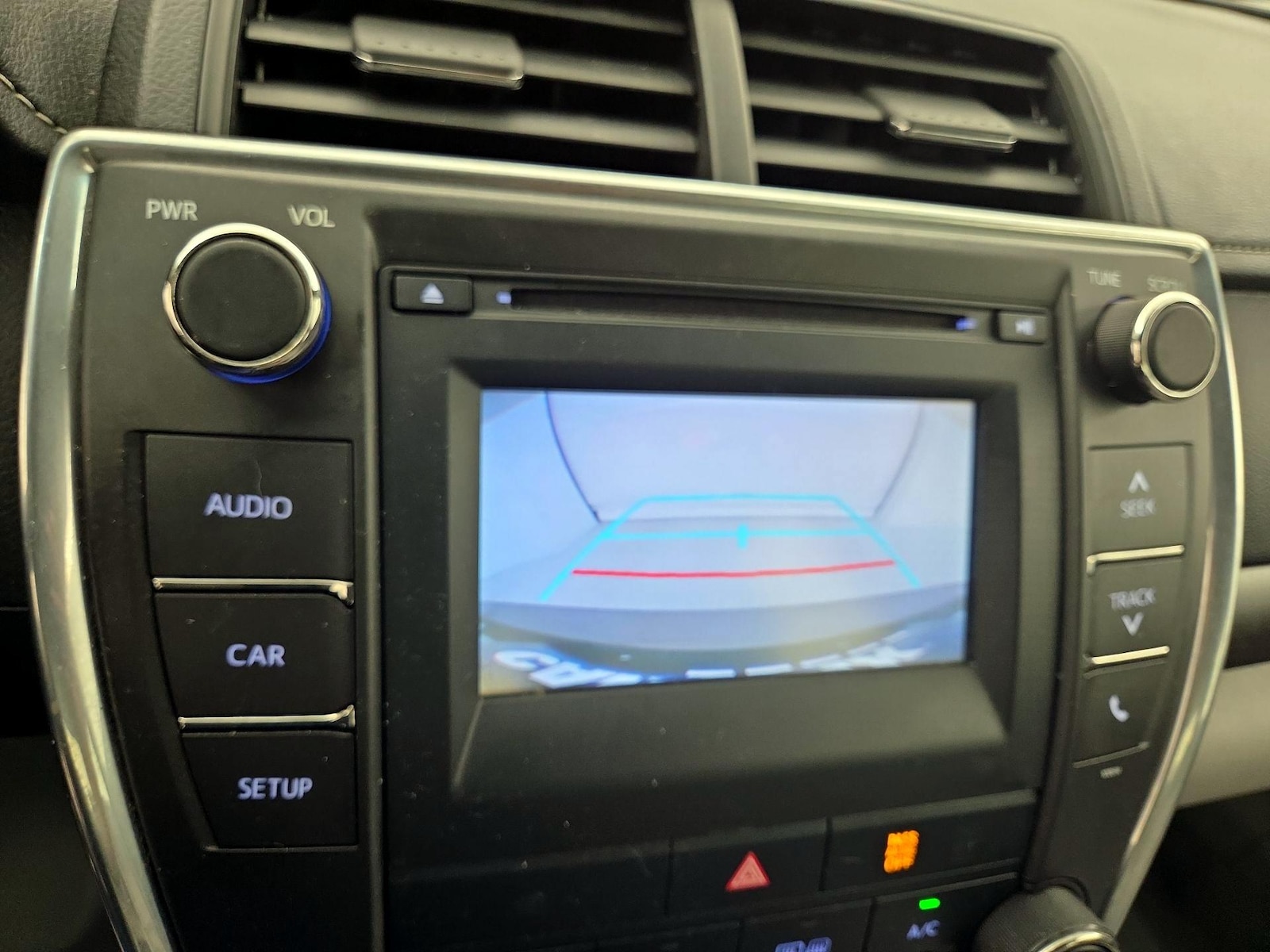 2017 Toyota Camry LE - Photo 15