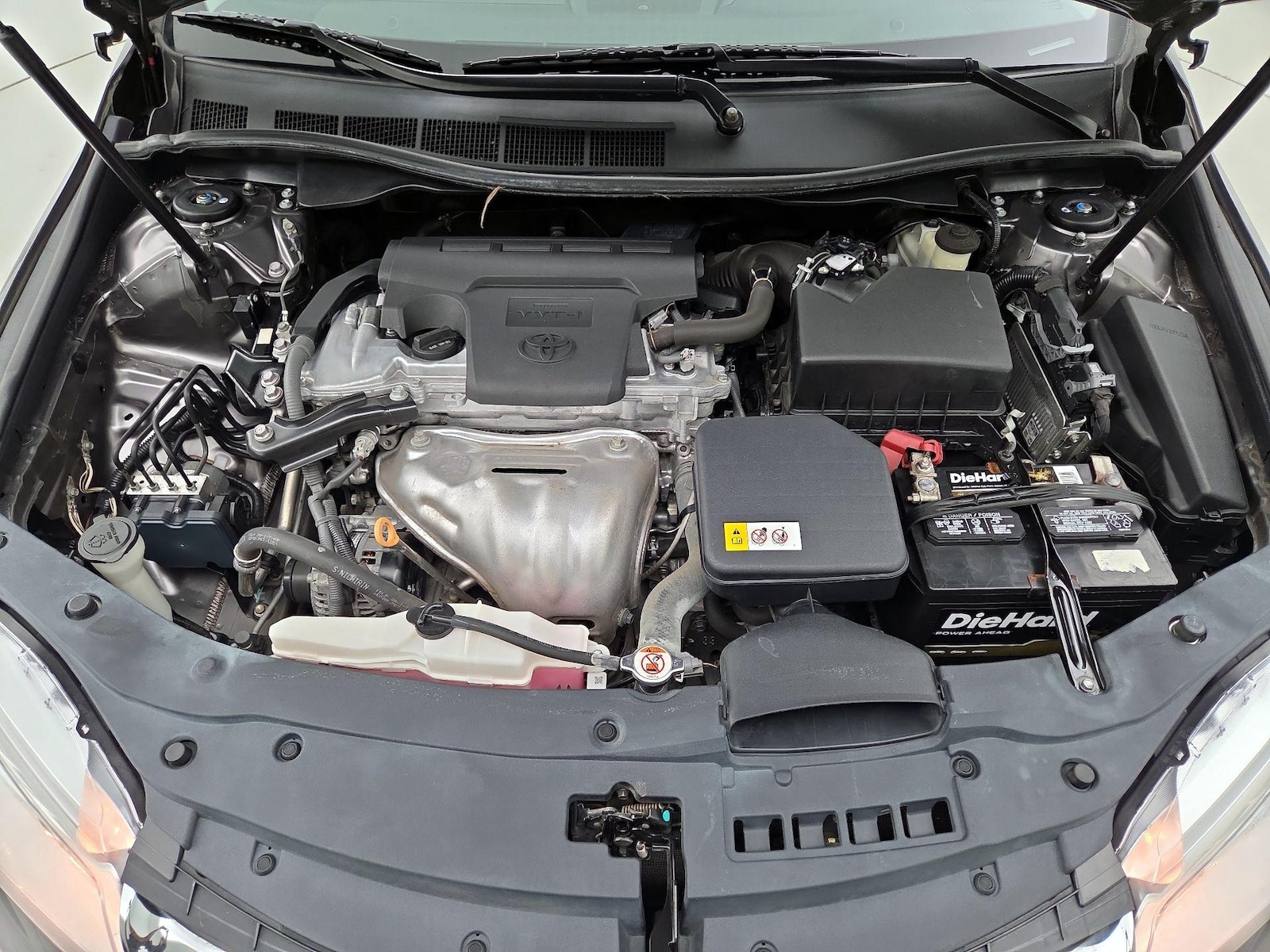 2017 Toyota Camry LE - Photo 23