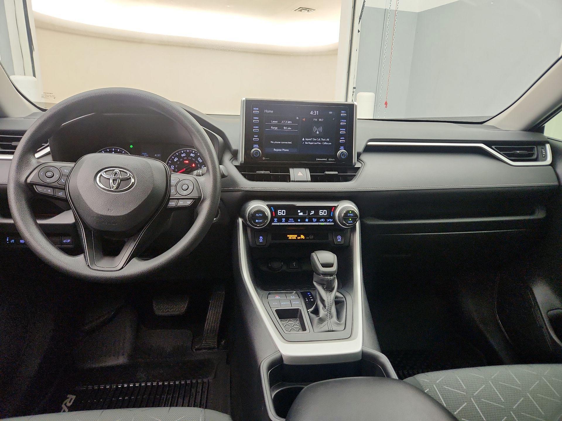 Thumbnail: 2020 Toyota RAV4 - 9
