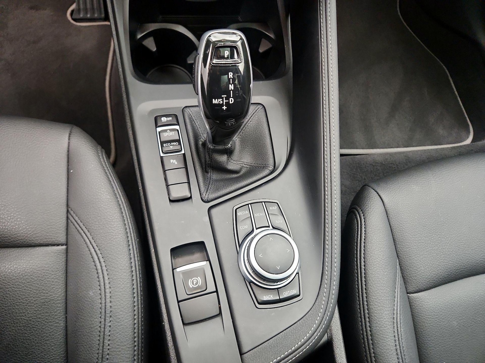 2021 BMW X1 28i - Photo 19