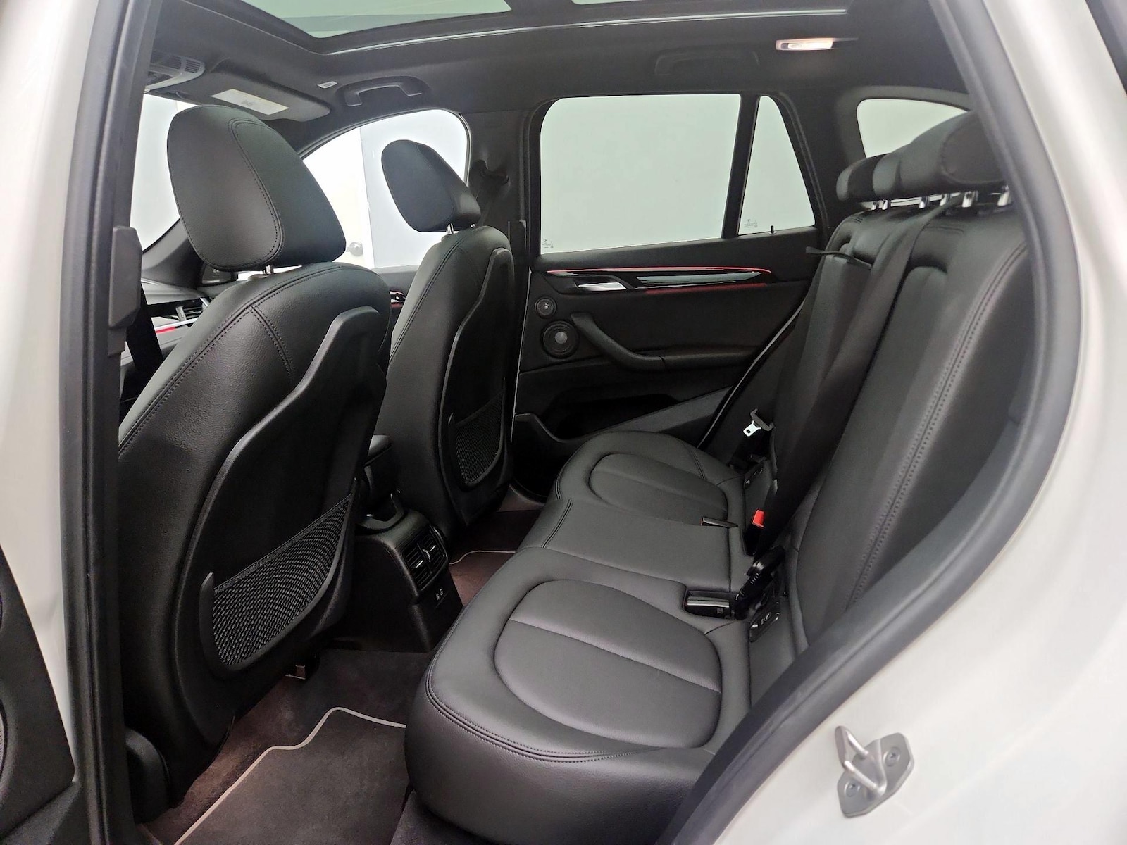 2021 BMW X1 28i - Photo 22