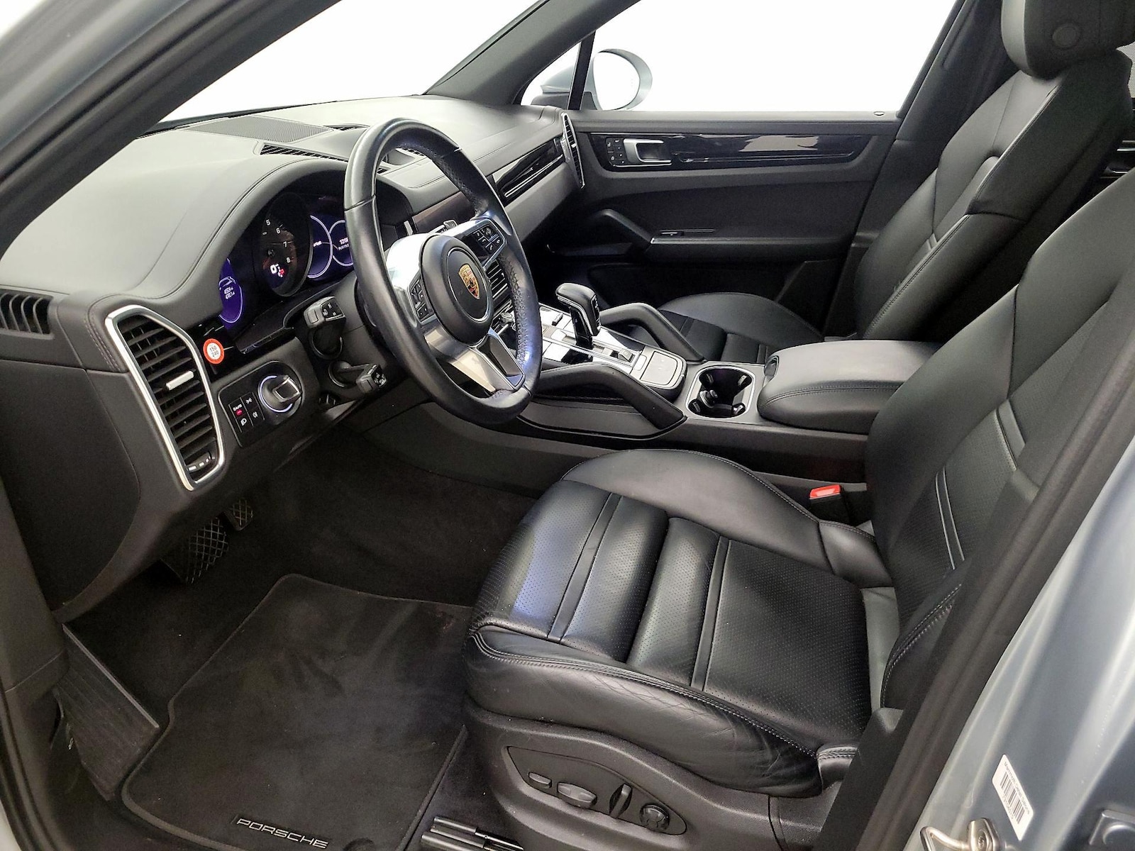 2022 Porsche Cayenne Base - Photo 12