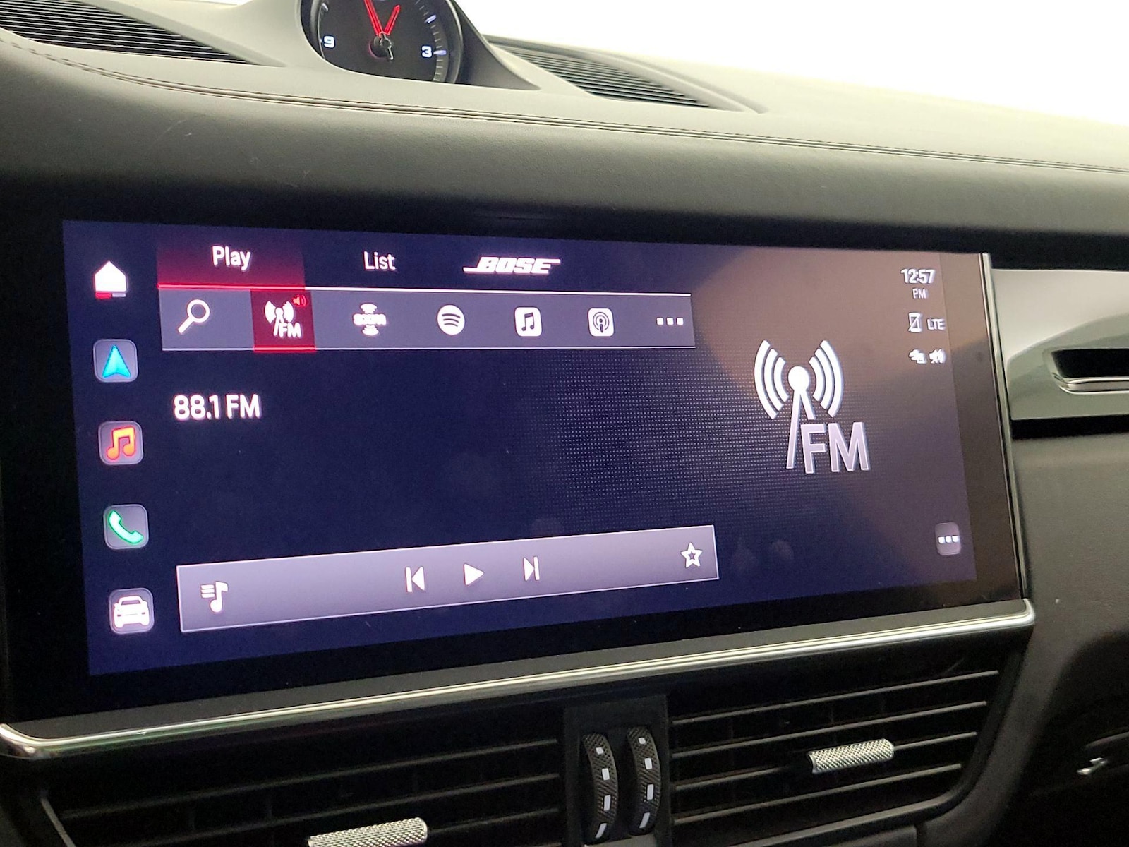 2022 Porsche Cayenne Base - Photo 17