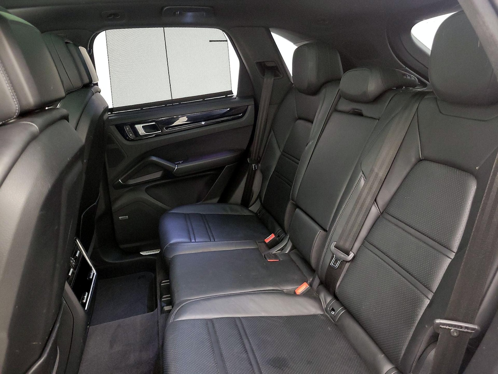 2022 Porsche Cayenne Base - Photo 22