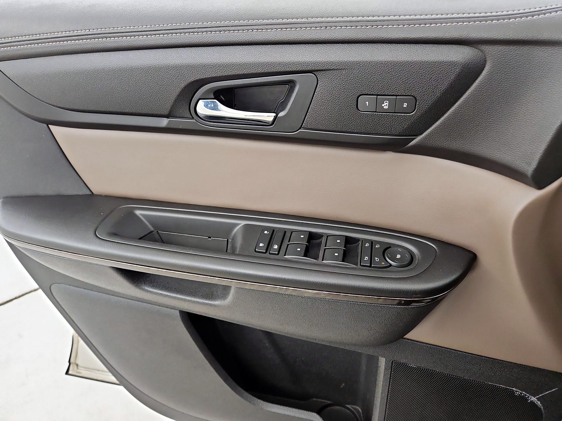 Thumbnail: 2017 GMC Acadia - 12