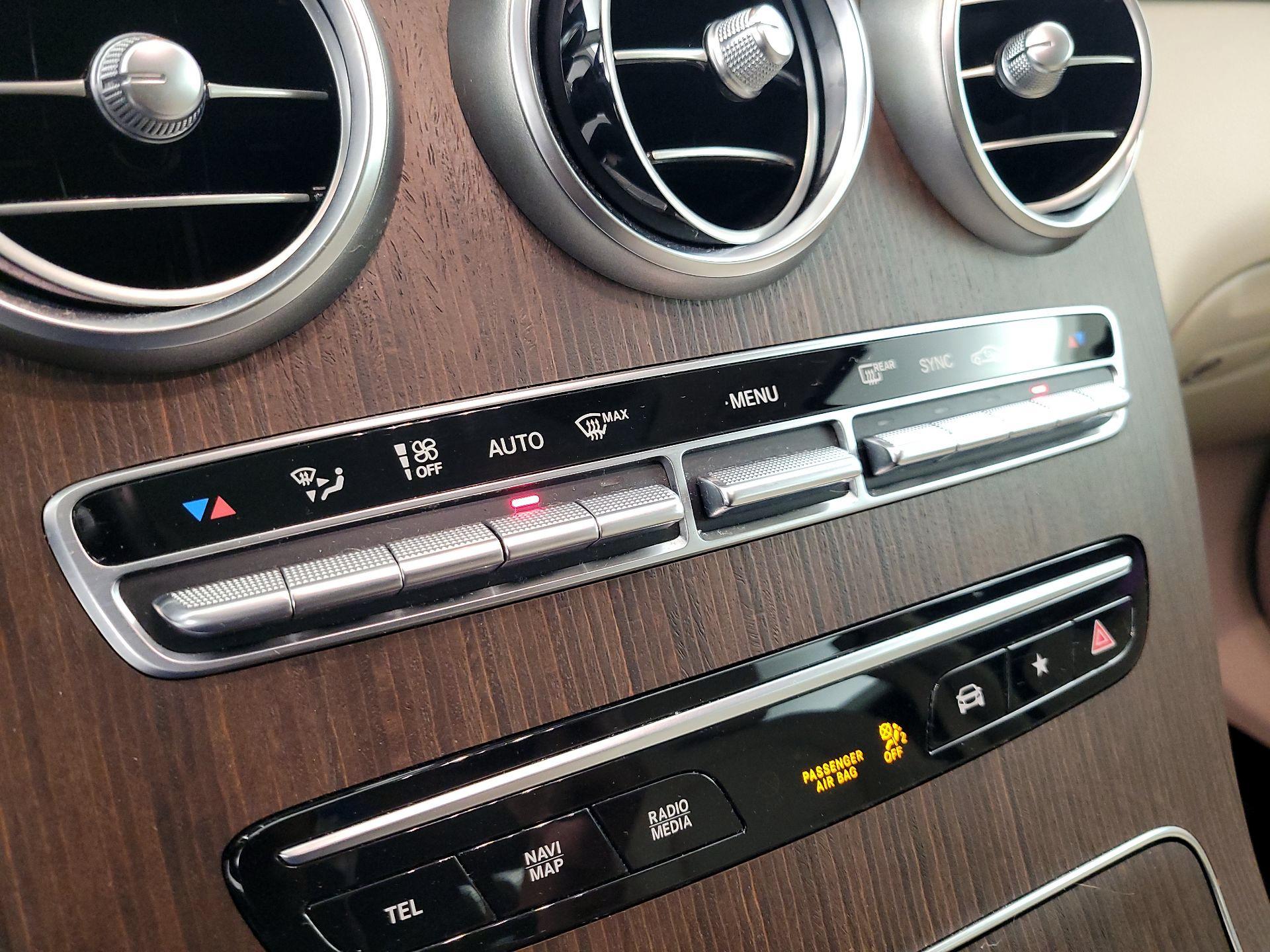 Thumbnail: 2020 Mercedes-Benz GLC - 17