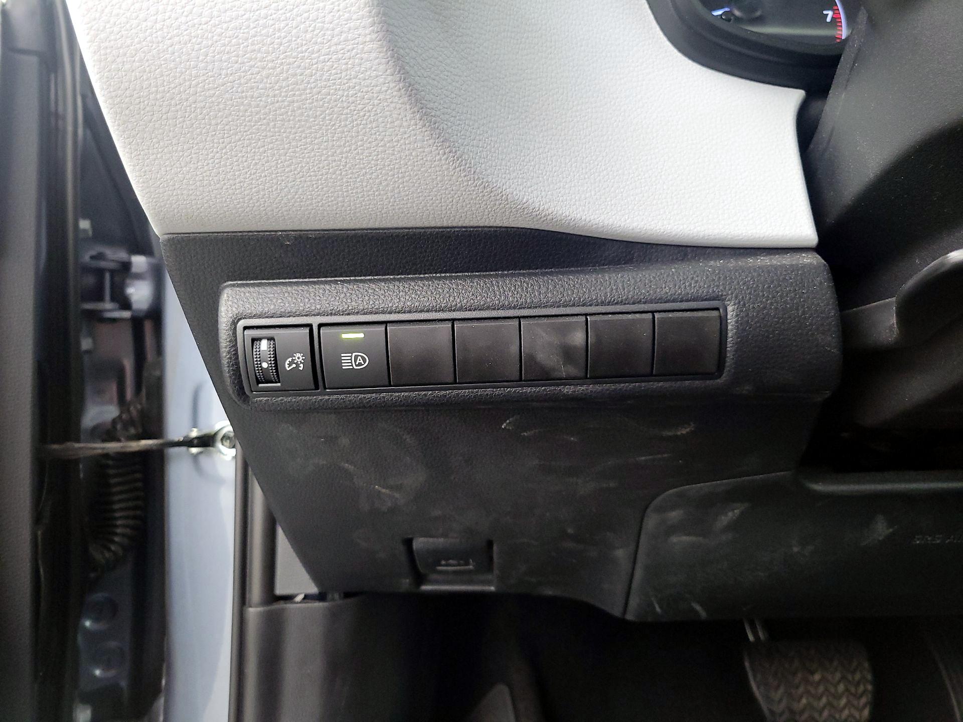 Thumbnail: 2025 Toyota Corolla - 13