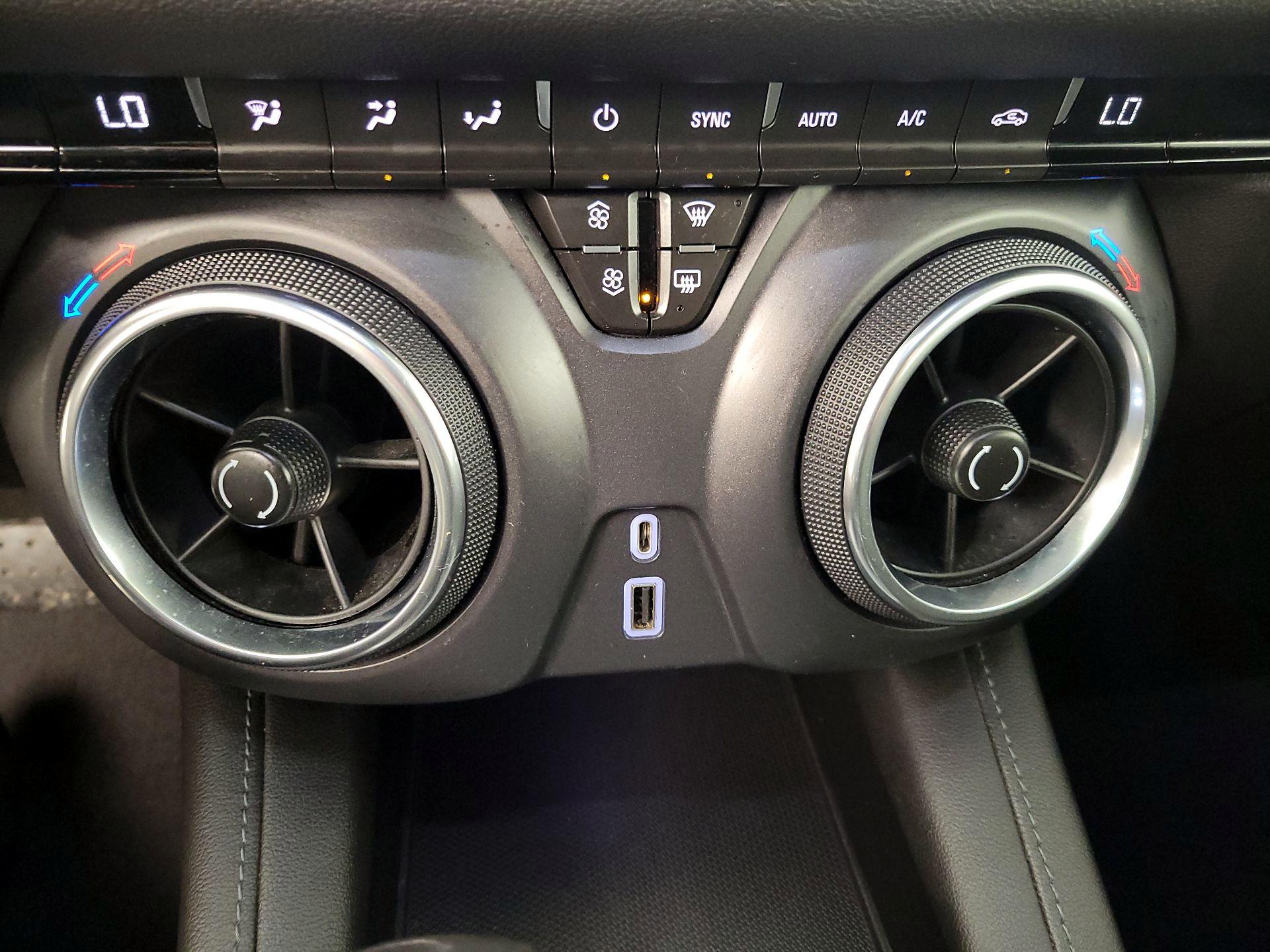 Thumbnail: 2020 Chevrolet Blazer - 17