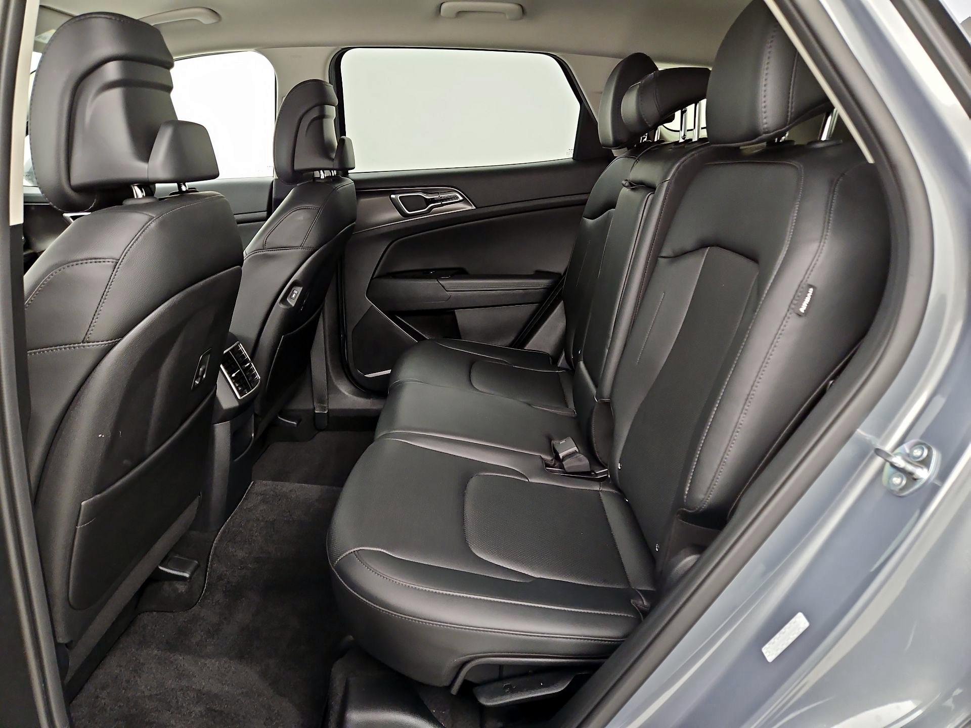 Thumbnail: 2025 Kia Sportage - 20
