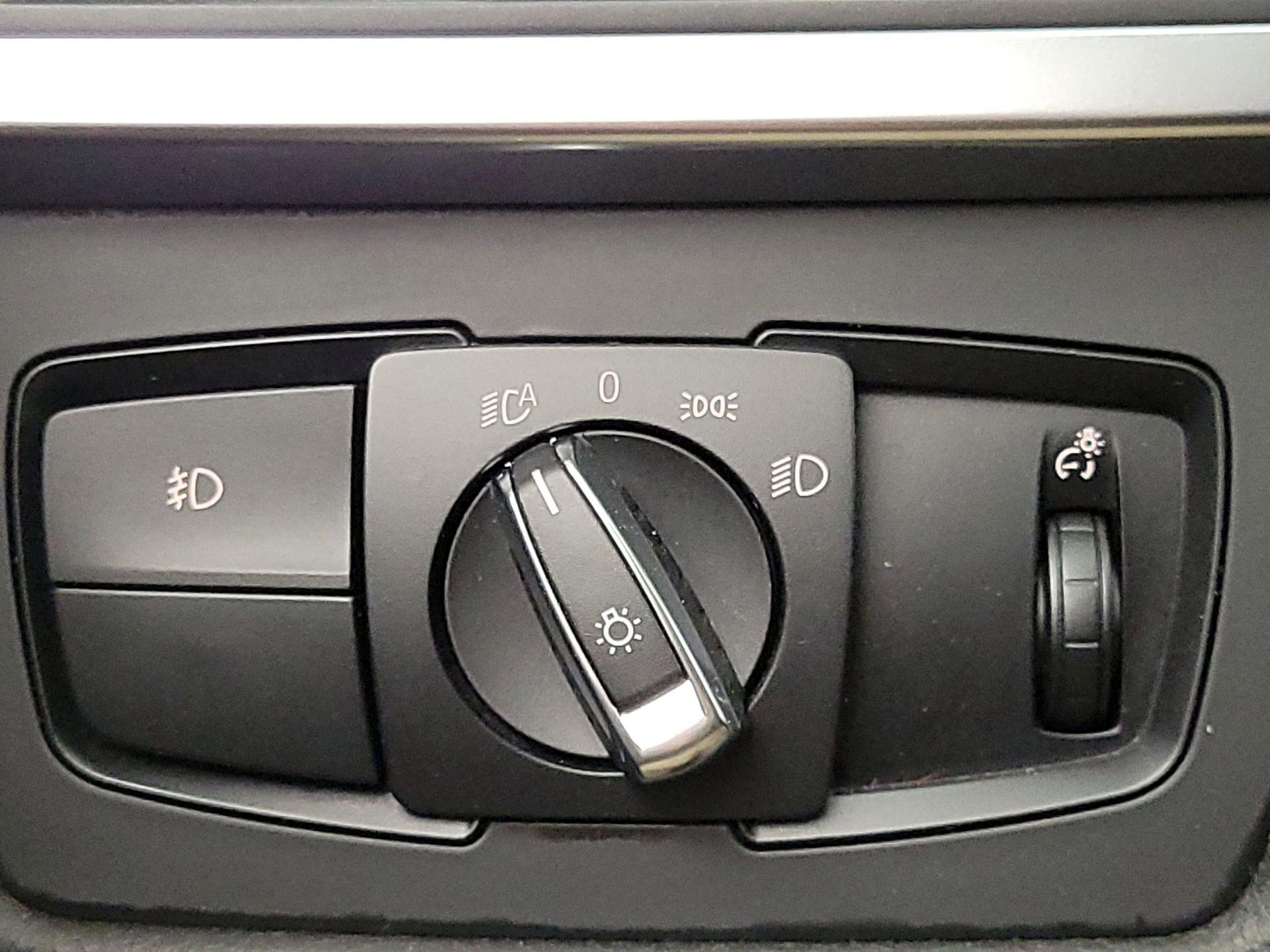 Thumbnail: 2016 BMW 3 Series - 13